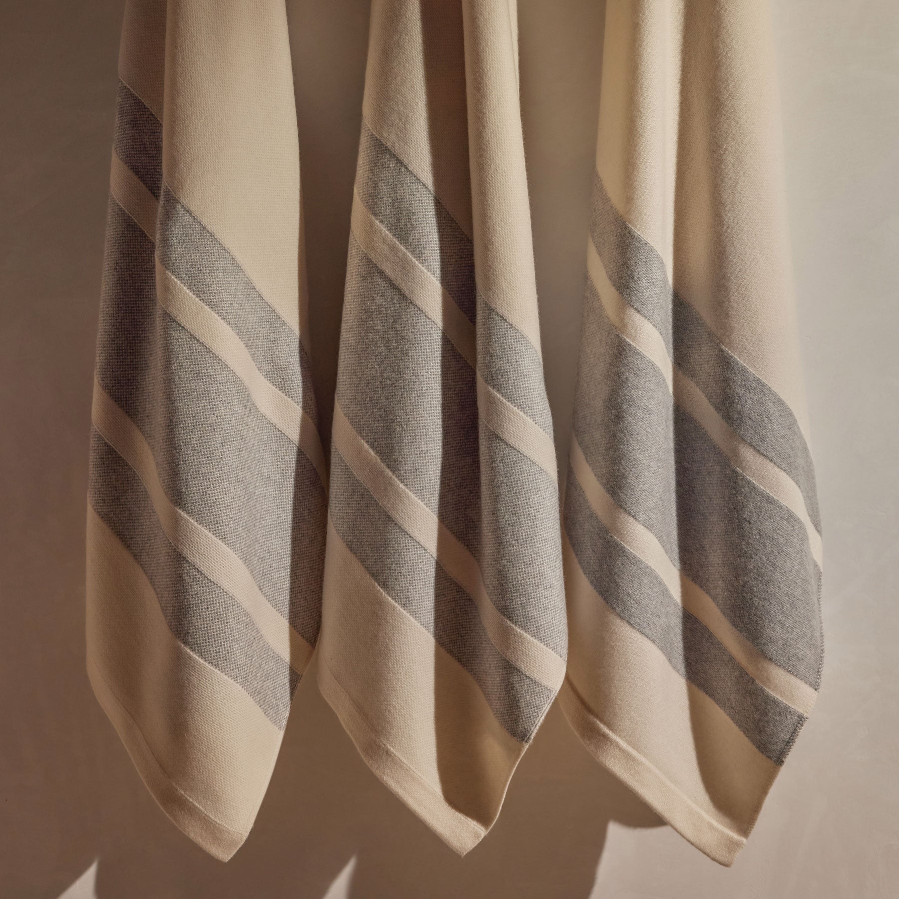 Luxury Baja Cashmere Blanket Gift Set - Soft Ivory Flannel Throw for Home, Office & Travel - Perfect Cozy Blanket for Winter, Gifts & Spa Relaxation