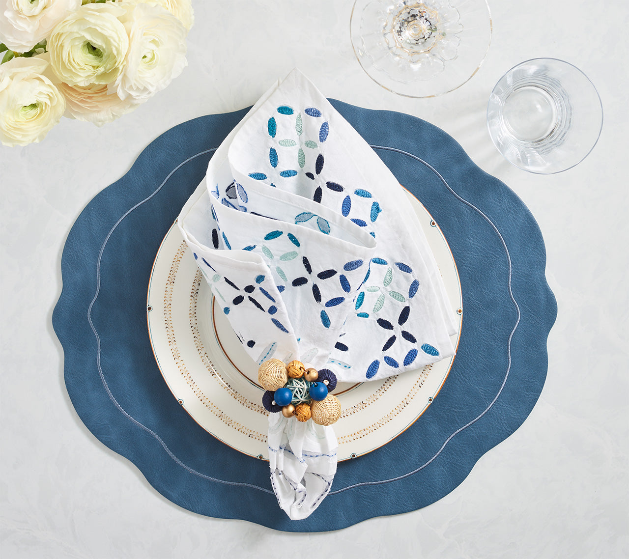 Elegant Java Napkin Rings Set of 4 - Handcrafted Tableware for Formal Dining, Wedding Decor & Holiday Table Settings