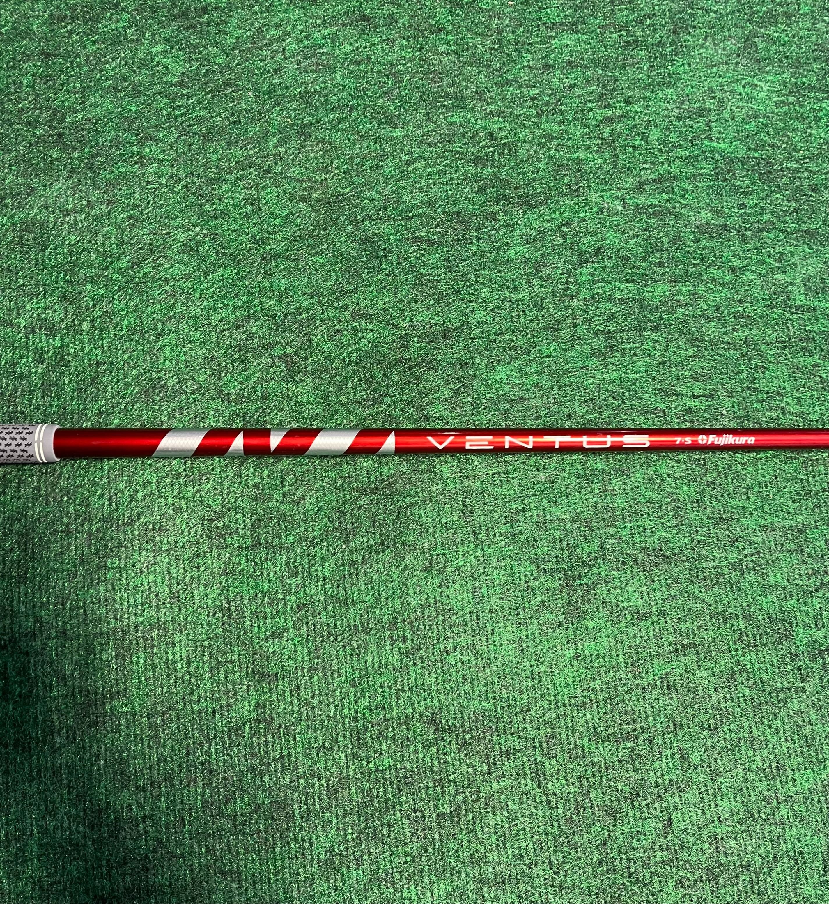 Fujikura Ventus Velocore Red Wood Shaft - Stiff Flex 42.5 Inch for Golf Drivers - Perfect for Long Distance Shots & Improved Accuracy on the Course