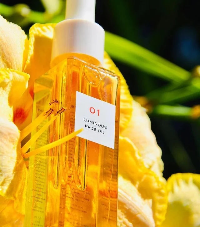 01 Luminous Face Oil - Brightening & Hydrating Facial Oil for Glowing Skin | Day & Night Moisturizer for Dry, Dull Skin - Perfect for Daily Skincare Routine & Makeup Prep