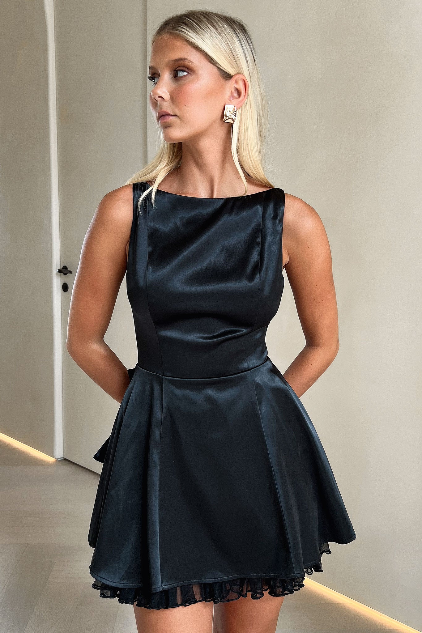 Elodie Dress - Elegant Black Women's Dress for Evening Parties, Weddings & Special Occasions | Flattering Fit & Comfortable Fabric