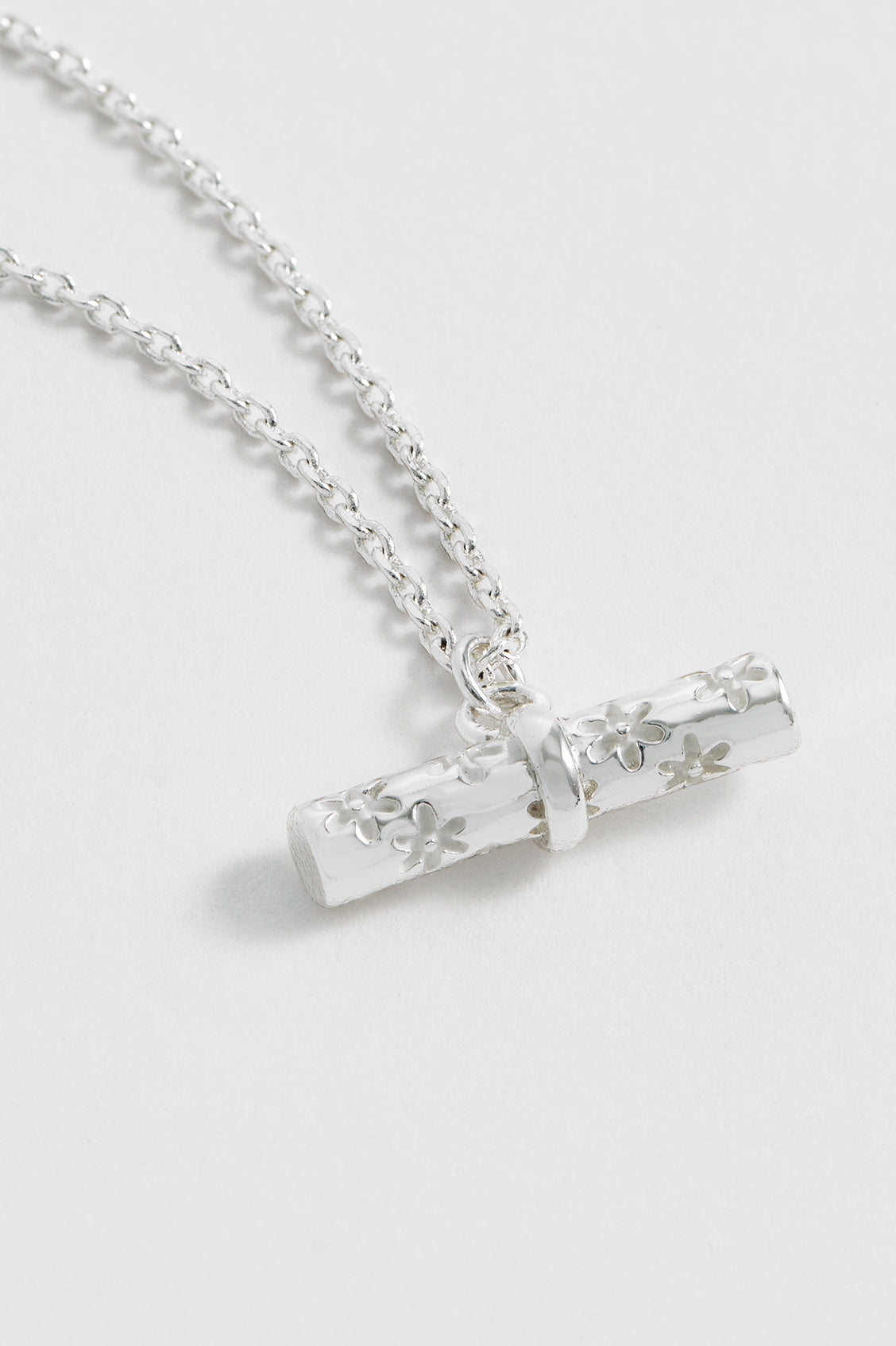 Elegant Floral T Bar Necklace for Women - Dainty Gold Pendant Jewelry Gift for Her - Perfect for Weddings, Date Nights & Special Occasions