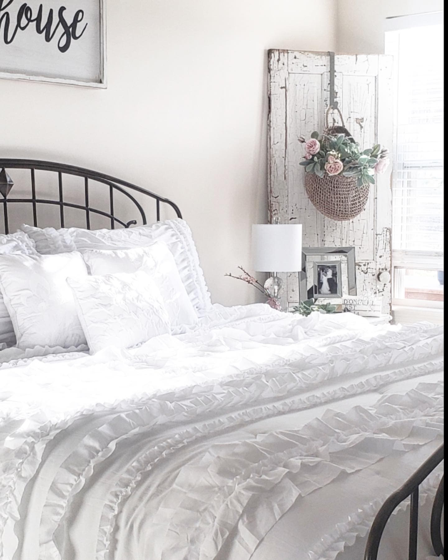 Belle 4-Piece Comforter Set - Queen Size Bedding with Duvet Cover, Pillow Shams & Sheet Set - Soft Microfiber Luxury Bedroom Decor for Cozy Nights & Guest Room Setup
