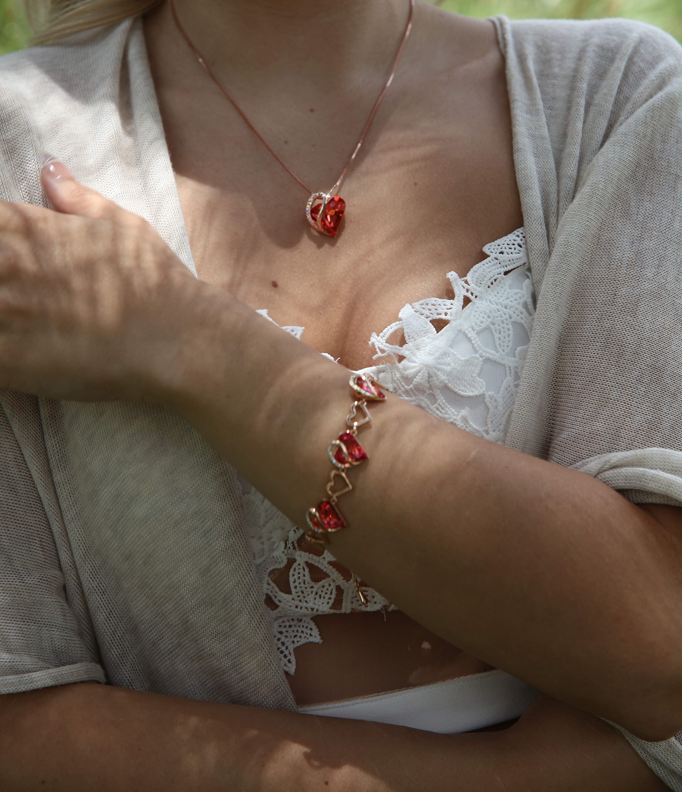 Infinity Love Crystal Heart Jewelry Set with Carnelian Red Healing Stone - Necklace, Earrings & Bracelet in 18K Rose Gold Plated - Courage Gifts for Women - Perfect for Meditation, Energy Healing & Spiritual Gifts
