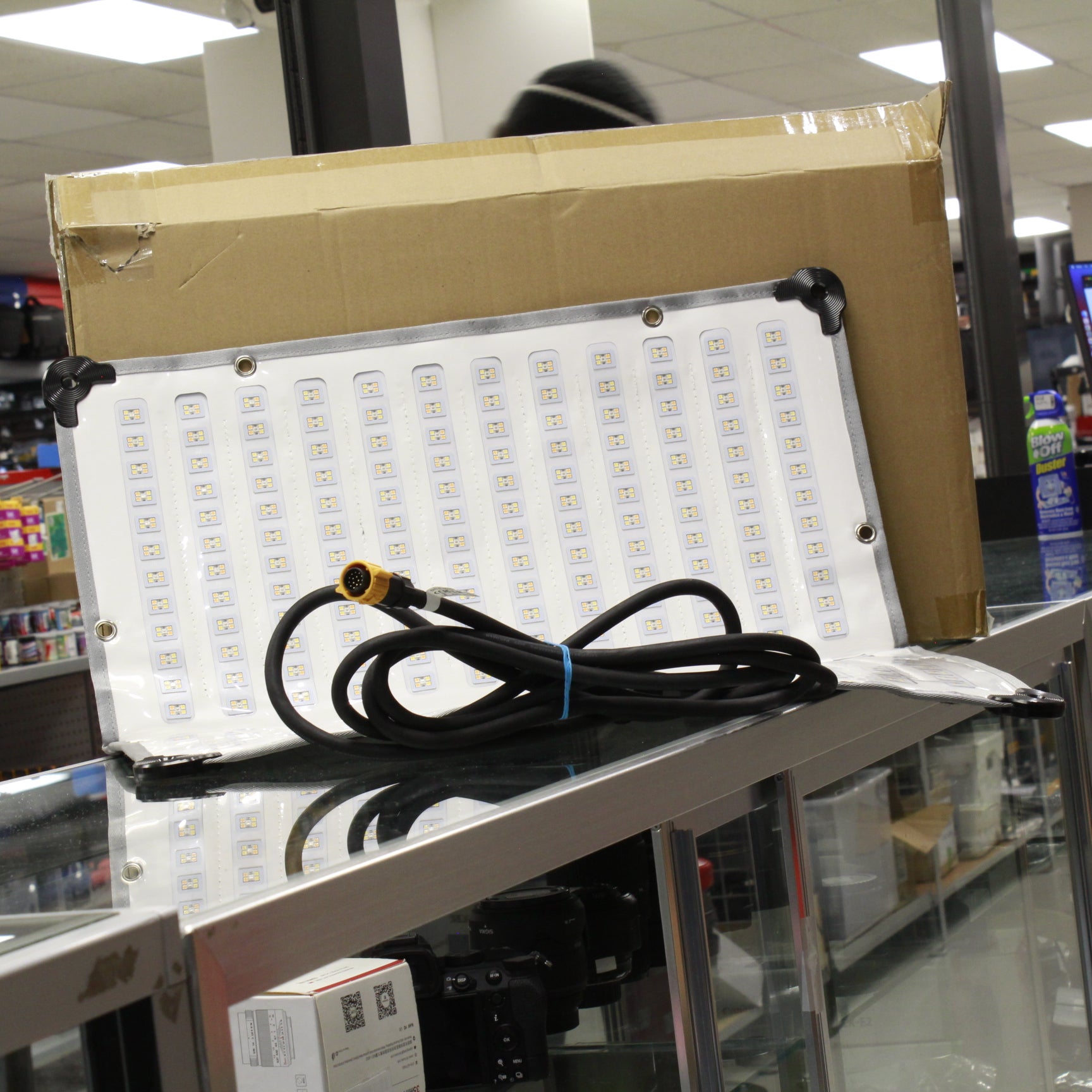 Open Box Excellent Condition Amaran F22c 2x2 RGBWW LED Panel Light with V-Mount - Perfect for Studio Photography, Video Production & Cinematic Lighting