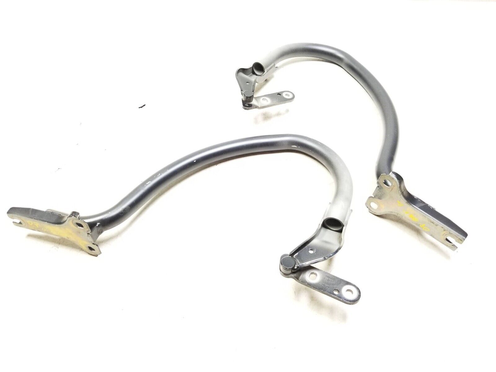 2006-2010 BMW 650i Trunk Lid Hinge Pair - OEM Replacement Parts for Smooth Trunk Operation | Perfect for Car Repair & Maintenance