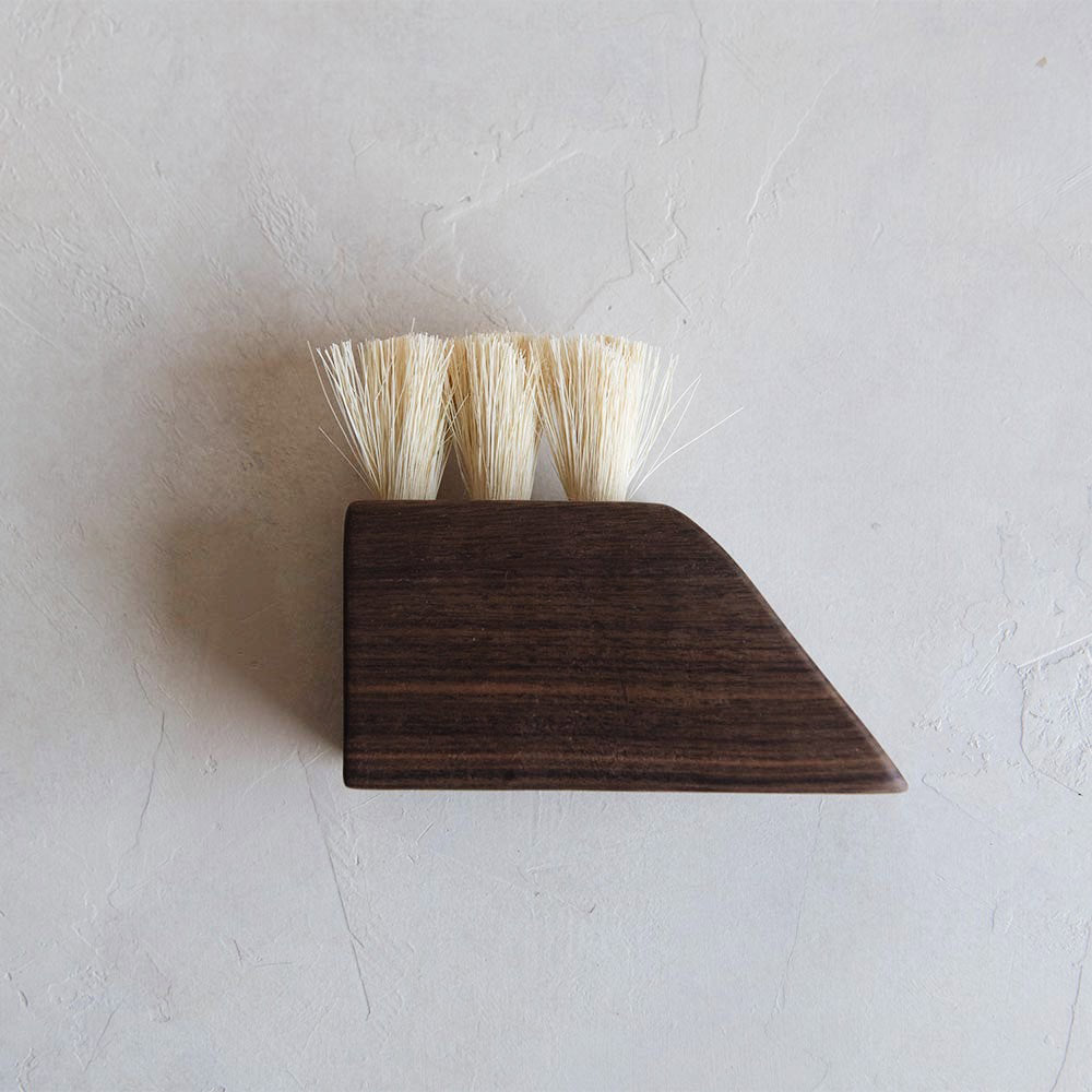 Premium Medium Wooden Counter Brush No. MT0980 - Natural Wood Handle for Kitchen, Bar & Restaurant Cleaning - Ideal for Countertops, Tables & Hard Surfaces