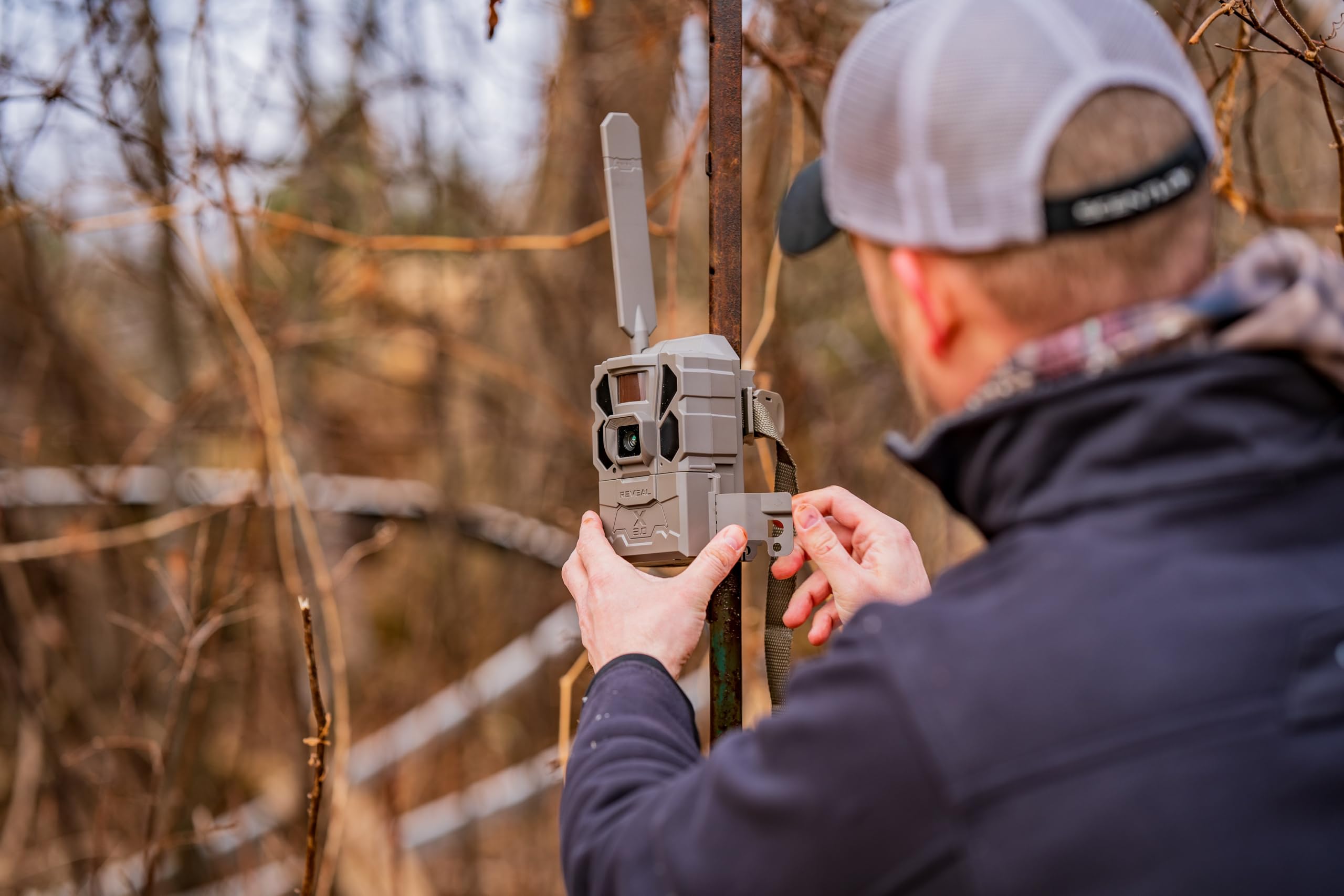 TACTACAM Reveal X Gen 3.0 Cellular Trail Camera - Multi Carrier, HD Photos & Videos, Built-in GPS, Long Battery Life, Fast Trigger Speed | Perfect for Wildlife Monitoring, Hunting, and Outdoor Security Surveillance