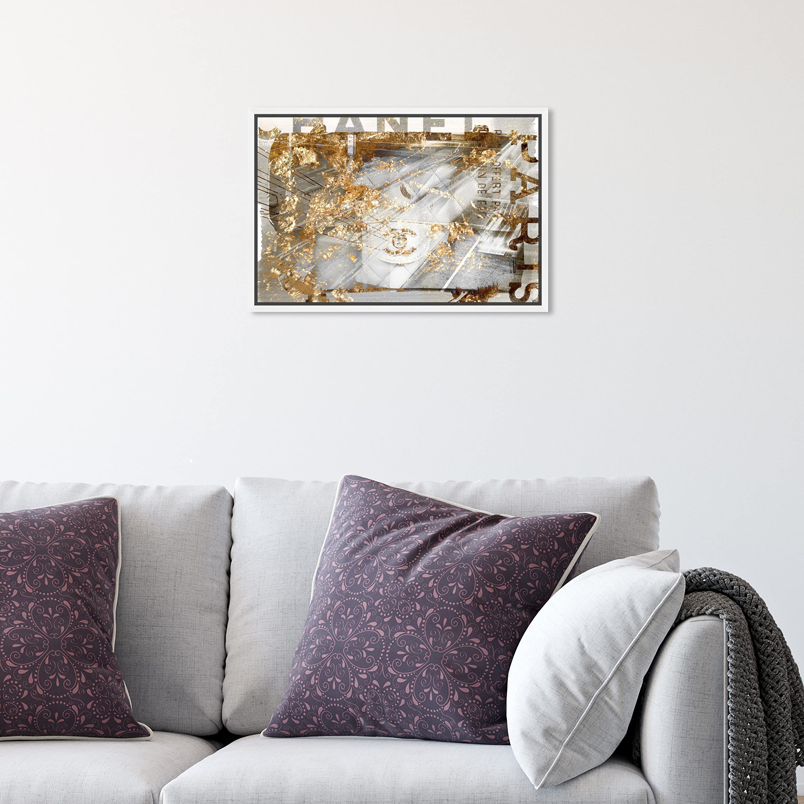 Oliver Gal Artist Co. 'No.1 Bag' Fashion Wall Art Print - 15x10 Inch Gold & White Canvas Painting for Handbag Lovers | Perfect for Living Room, Bedroom & Office Décor