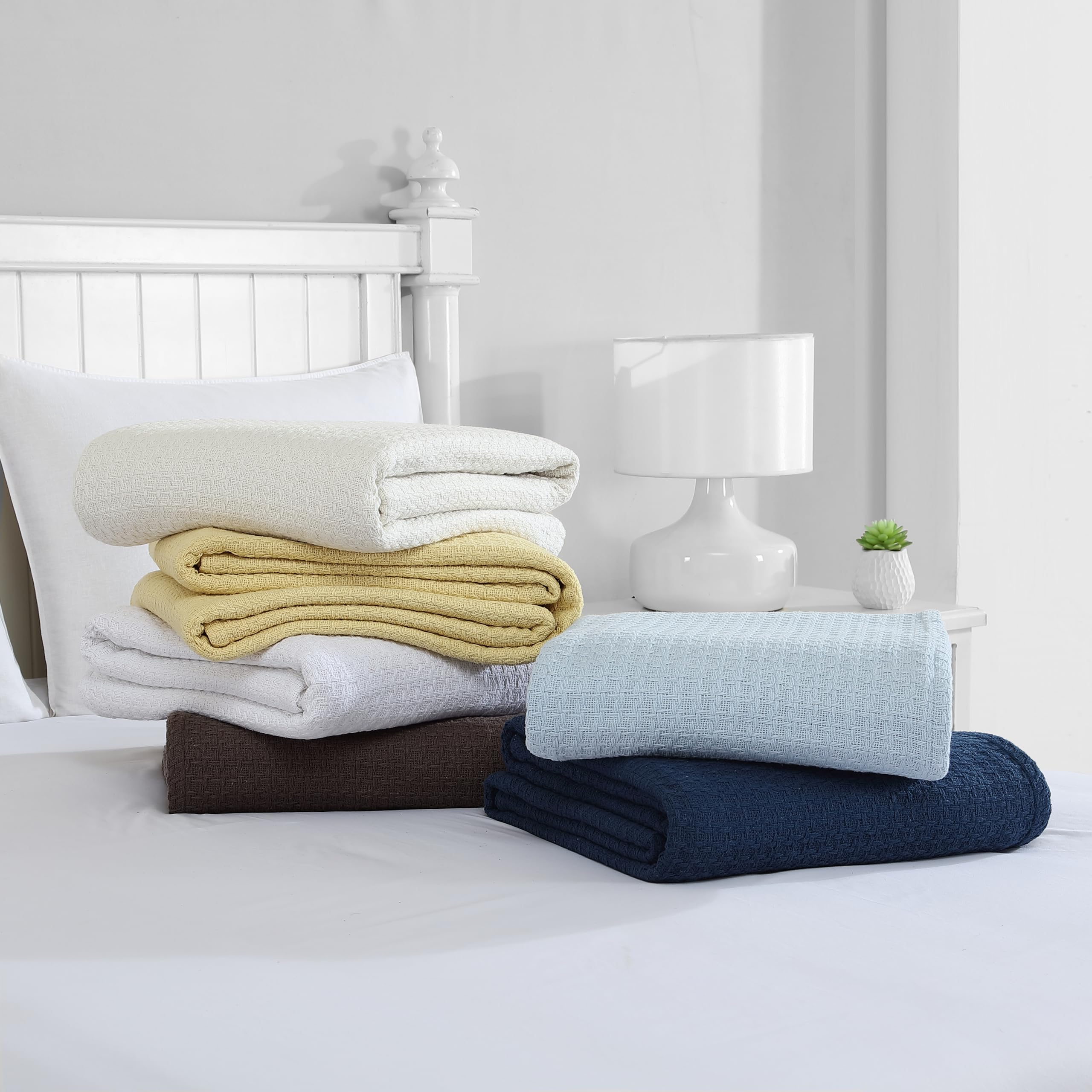 Beatrice Home Fashions 100% Cotton Waffle Weave Blanket - King Size White | Lightweight & Breathable All-Natural Bedding | Perfect for Hotels, Guest Rooms & Cozy Home Decor