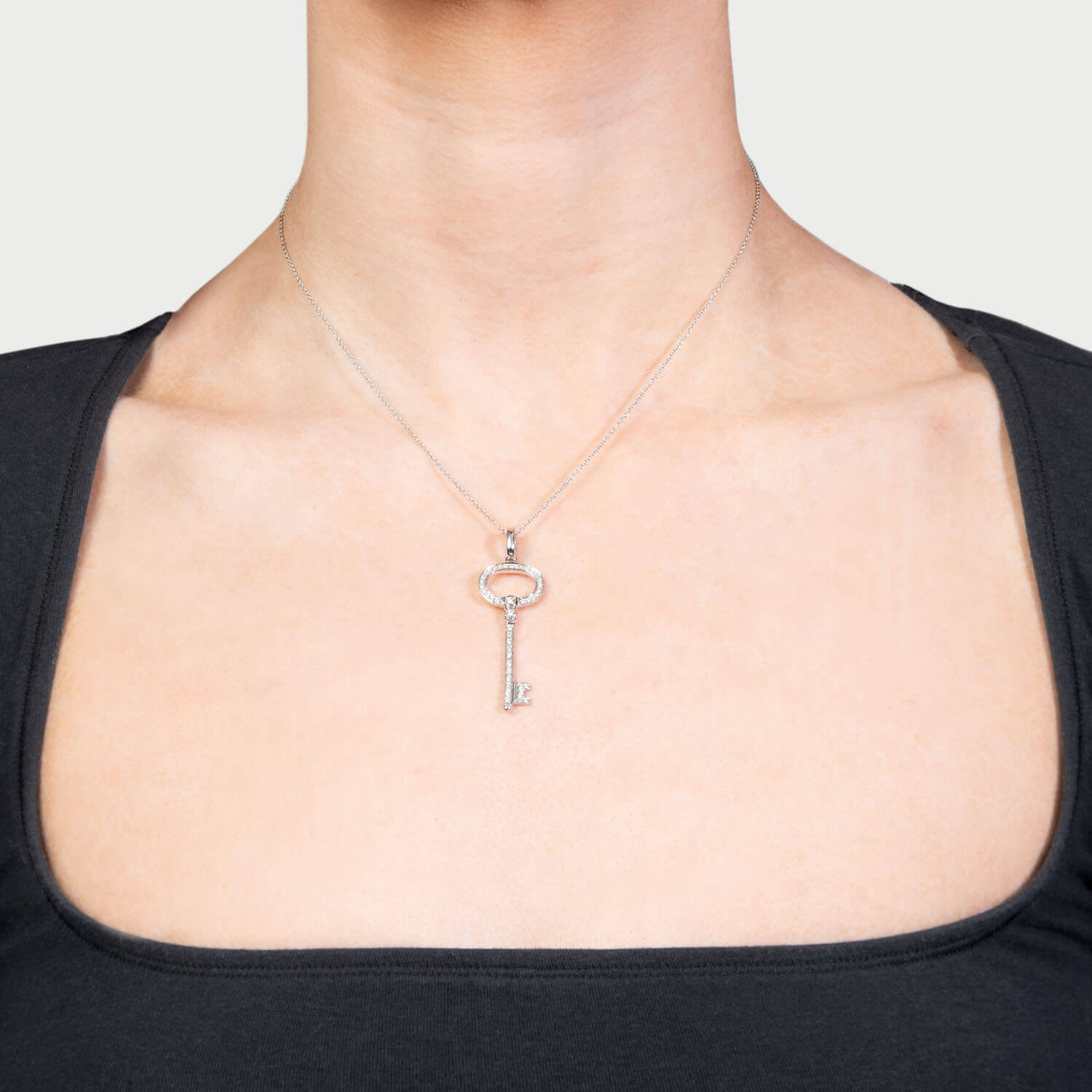 18K Gold Diamond Key Pendant Necklace for Women - Elegant Jewelry Gift for Birthday, Anniversary & Special Occasions