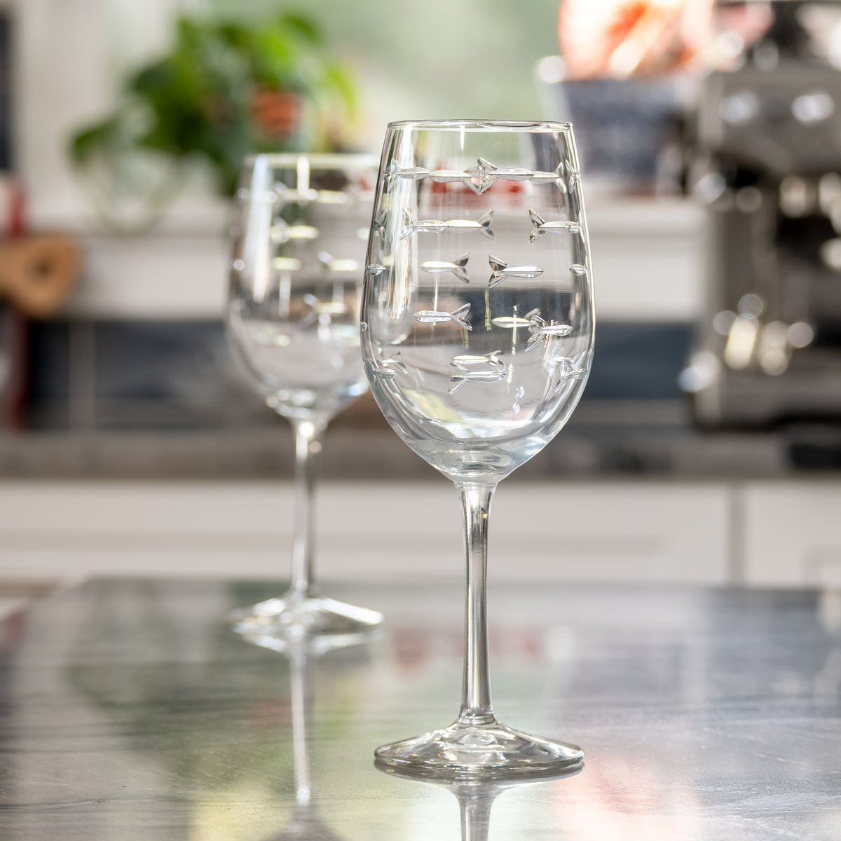 Premium 12oz White Wine Glasses Set of 2 - Elegant School of Fish Design - Perfect for Dinner Parties, Romantic Dates & Home Decor