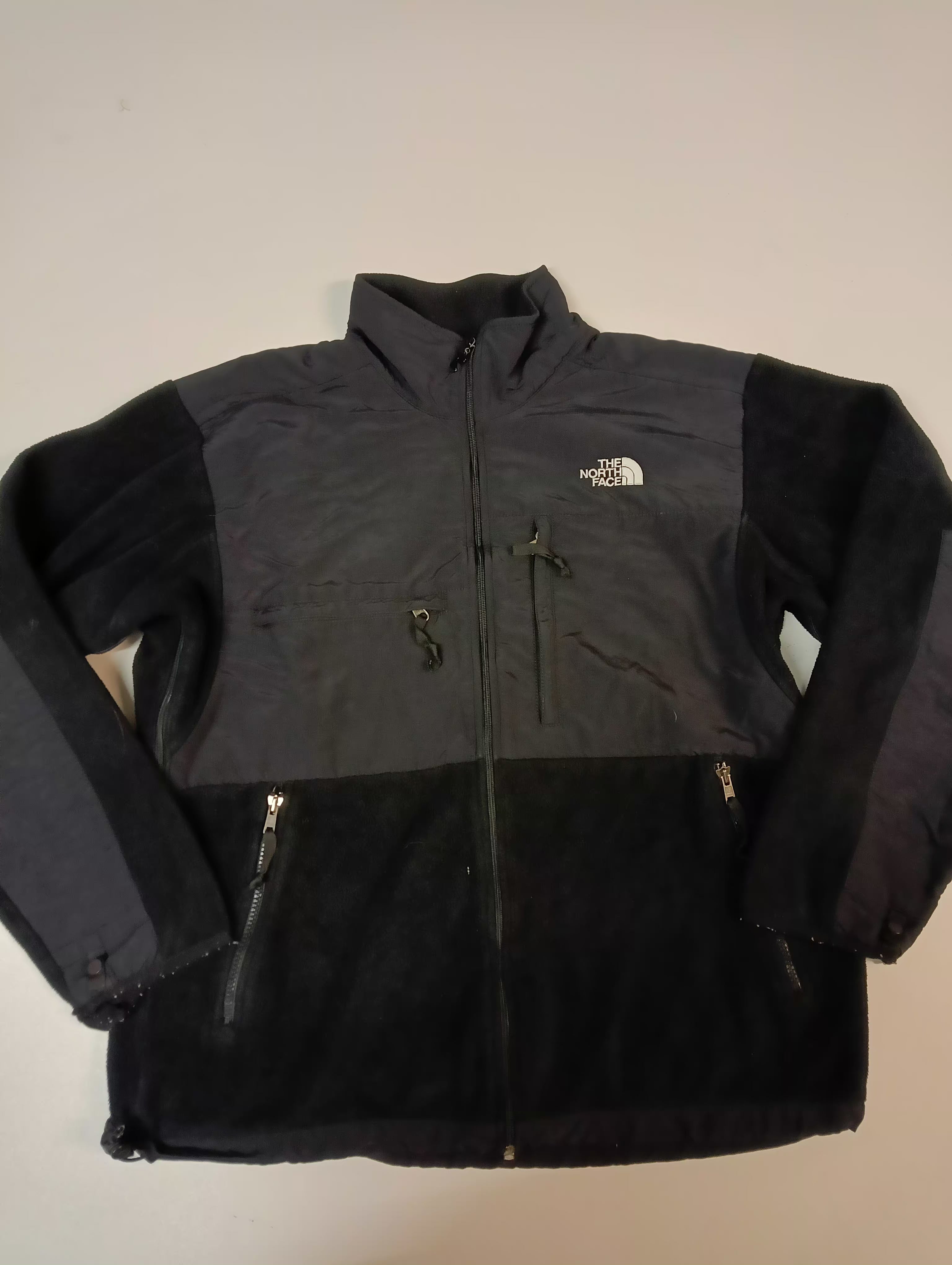 The North Face Vintage Jacket M 1368 - Retro Waterproof Windbreaker for Men - Perfect for Hiking, Camping & Outdoor Adventures