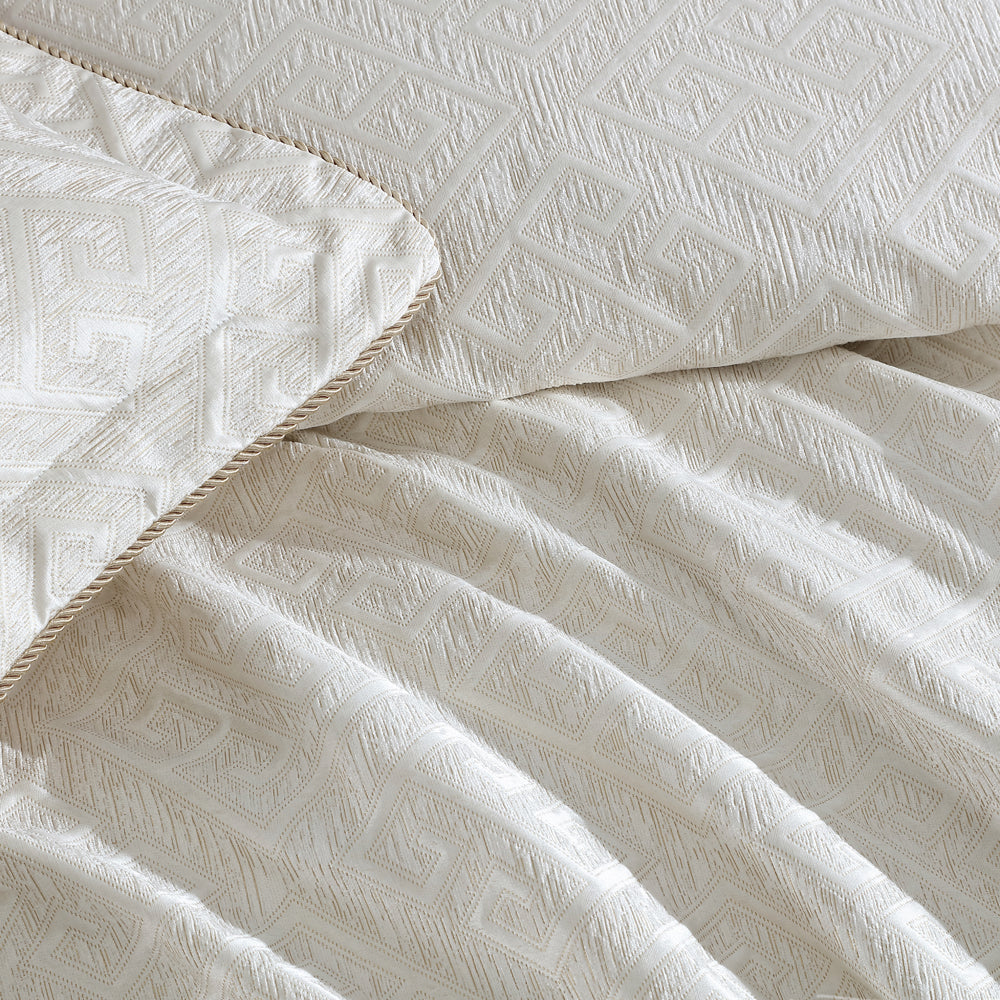 Athena Gold Quilt Cover Set - Super King Size Luxury Bedding for Master Bedroom | Soft & Breathable Duvet Cover with Zipper Closure | Perfect for Home Decor, Hotel, and Guest Room
