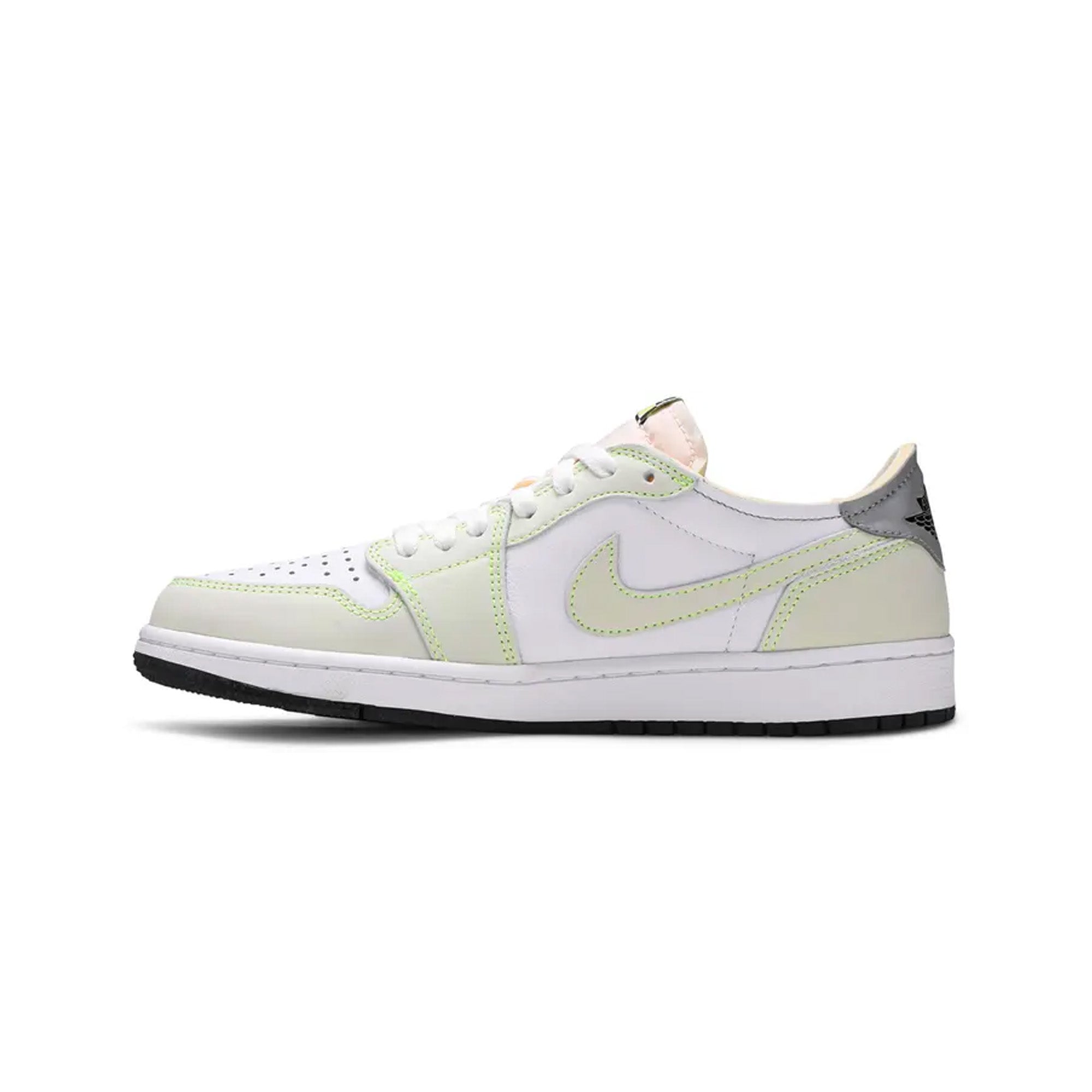 Air Jordan 1 Low OG 'Ghost Green' Men's Basketball Shoes - Stylish Retro Sneakers for Casual Wear, Street Fashion & Sports