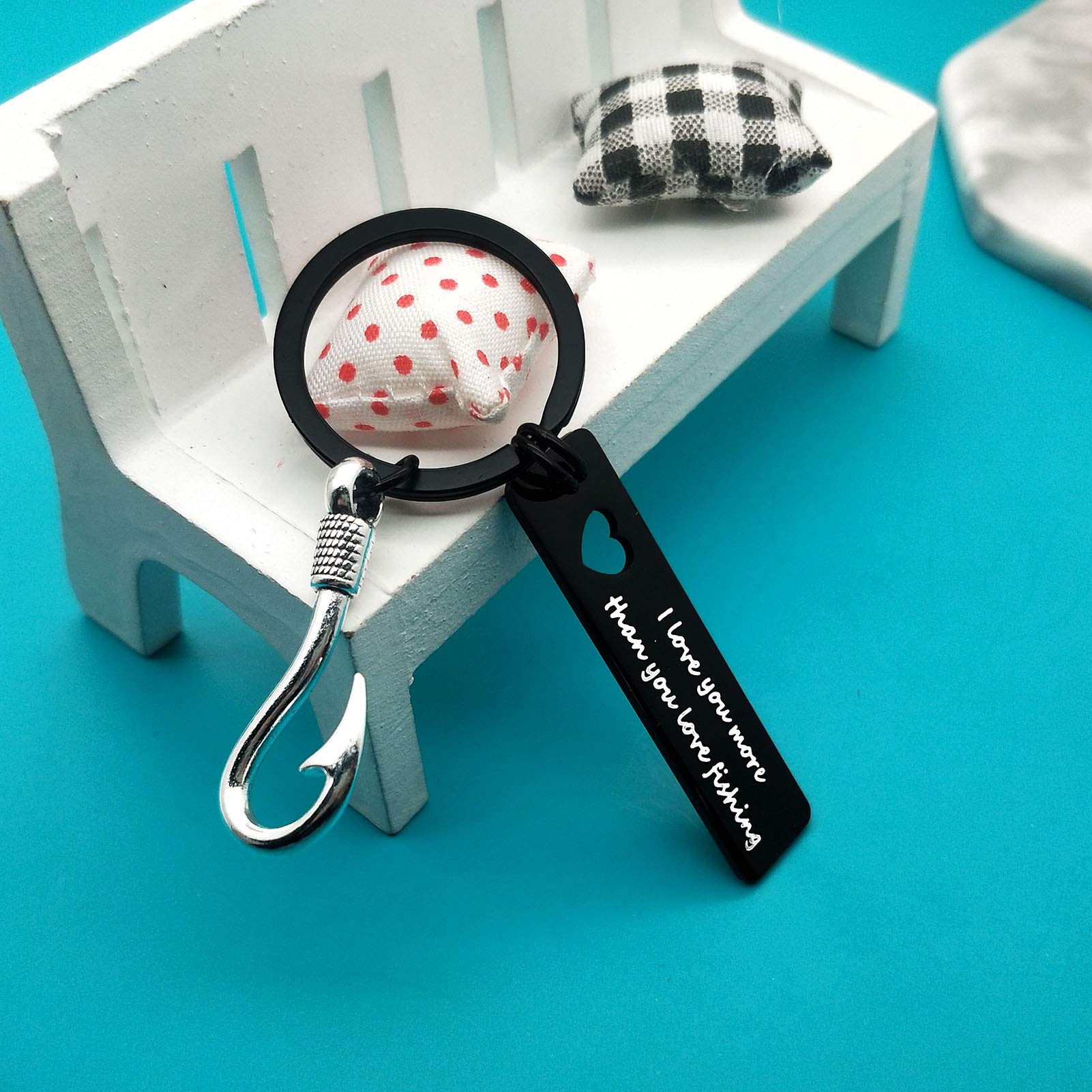I Love You Keychain for Boyfriend Husband - Romantic Engraved Gift for Fiance, Anniversary, Valentine's Day, Christmas & Birthday - Perfect Couple Gift for Him