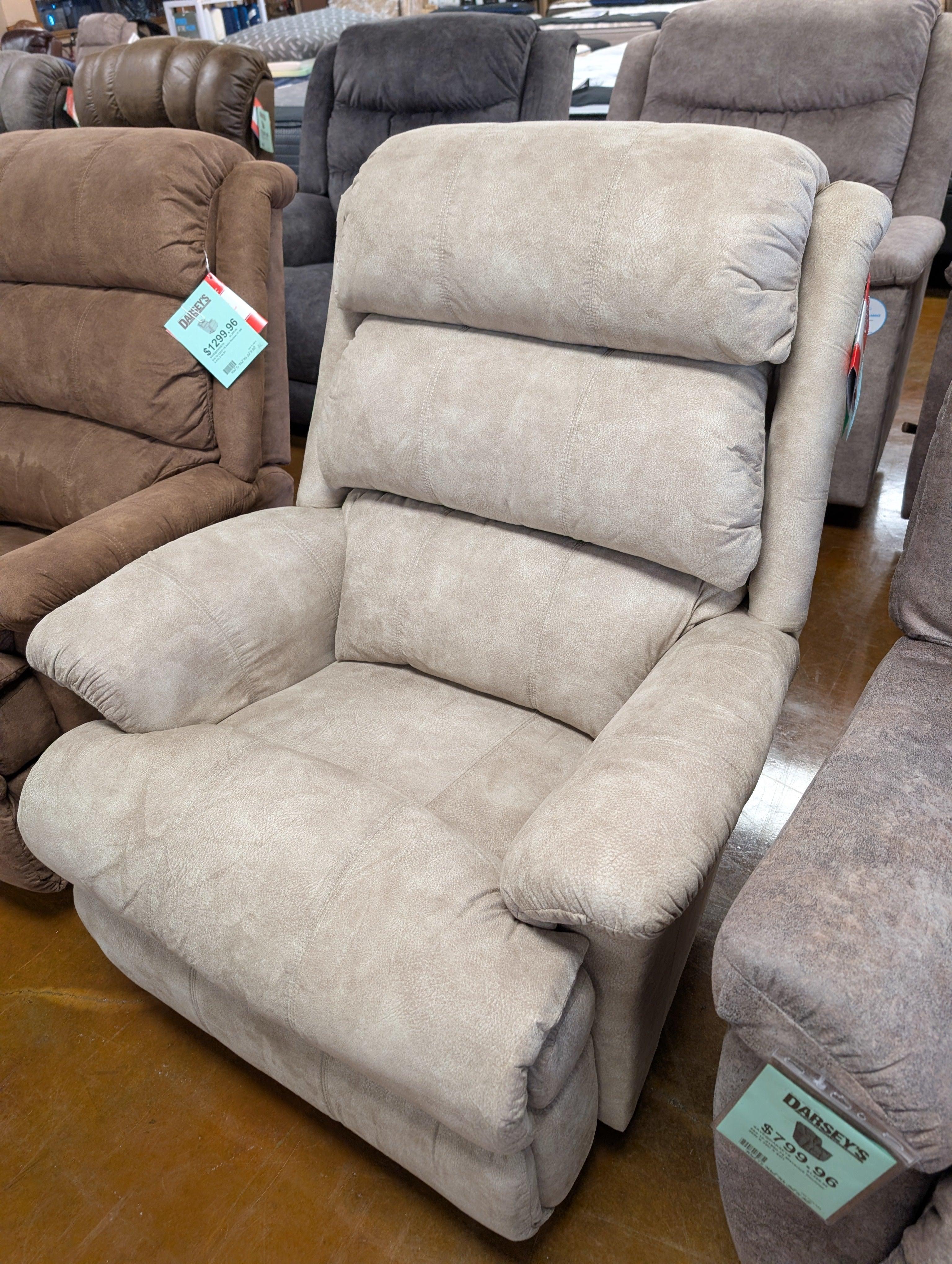 Astor Recliner 519 10 C2037 62 - Premium Comfort Reclining Chair for Living Room, Home Theater & Office - Ergonomic Design with Soft Cushions - Perfect for Relaxing, Watching TV & Napping