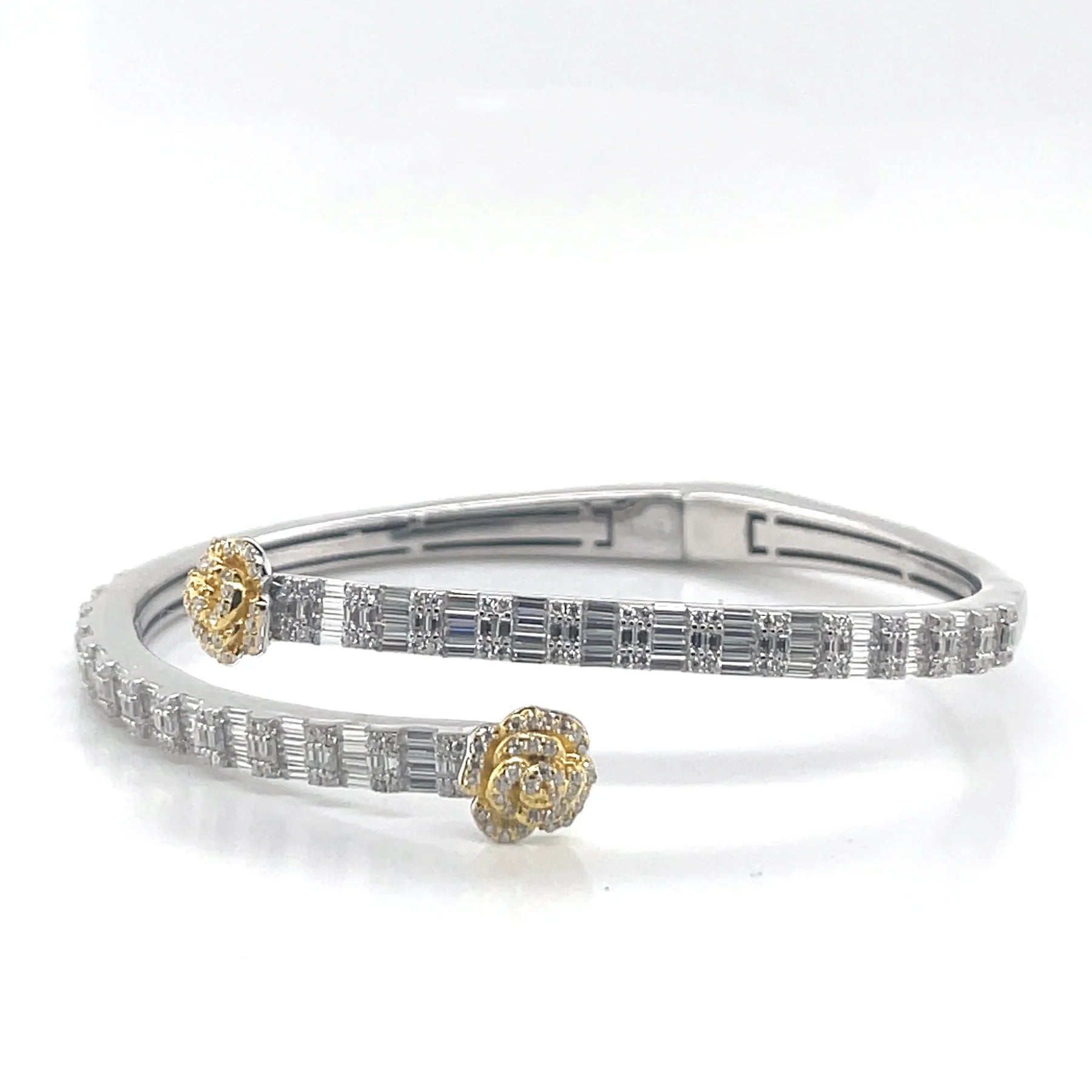Women's 925 Sterling Silver Moissanite Flower Bangle Bracelet - Elegant Jewelry for Weddings, Parties & Daily Wear