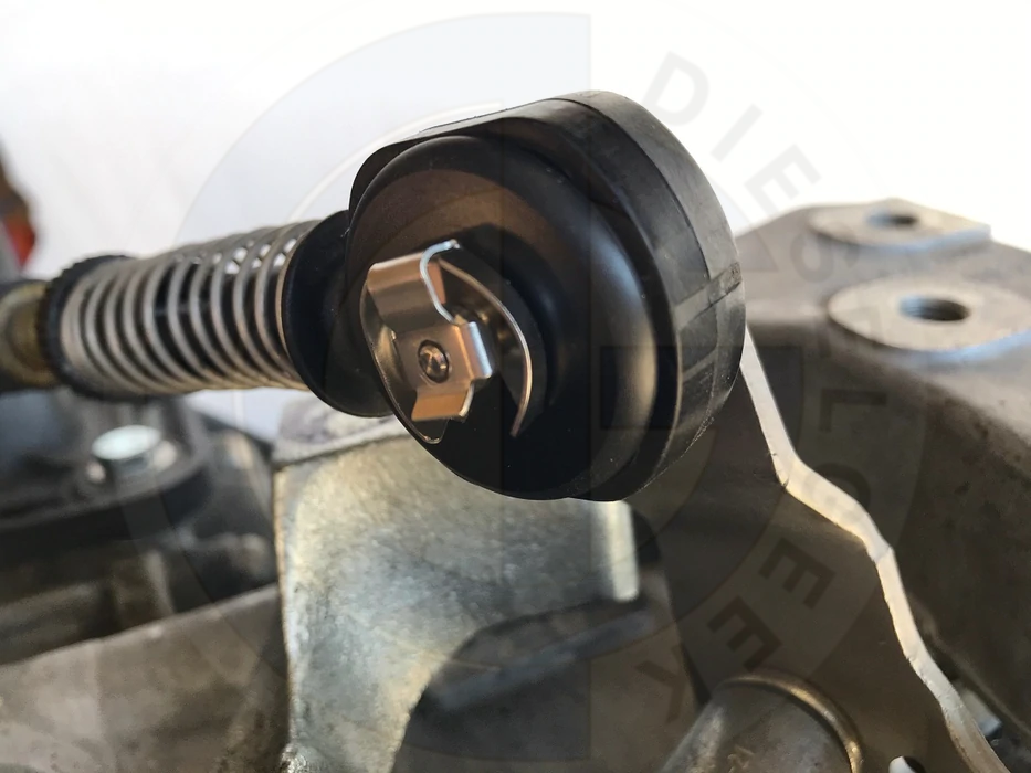 Perfect Pivot VW Cable End Insert Pair for 8mm Pins - High Quality Replacement Parts for VW Vehicles - Ideal for Suspension and Steering System Repairs