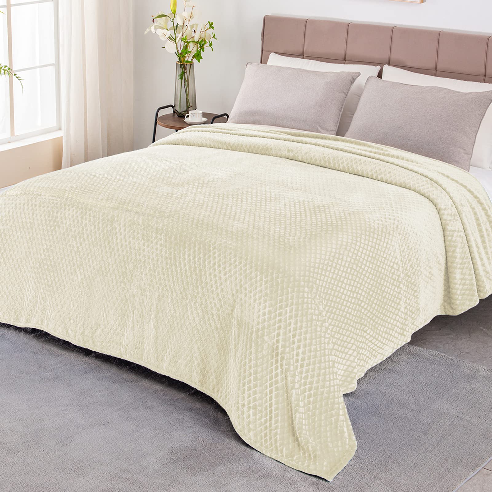 Premium Diamond Ultra Soft Fleece Blanket - King Size (86