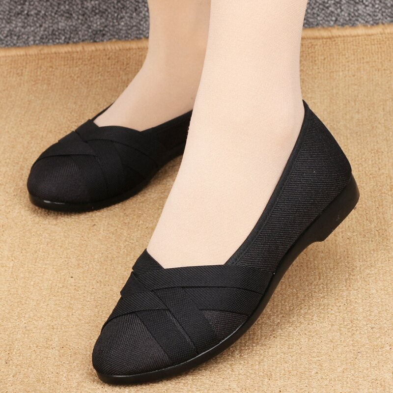 Women's Comfortable Flat Shoes - Breathable & Lightweight Cloth Slip-Ons for Casual Wear, Walking & Travel