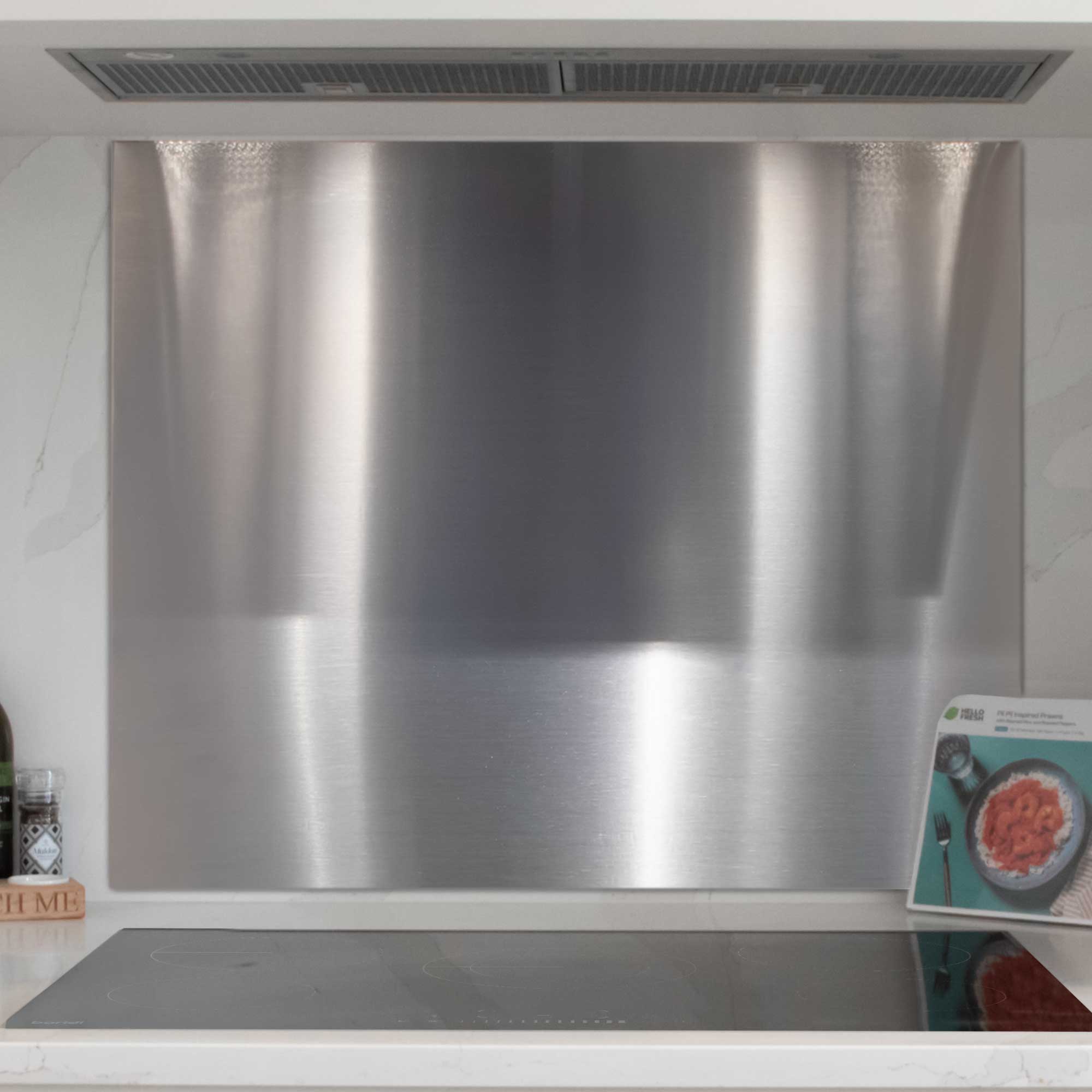 90cm Stainless Steel Chimney Style Cooker Hood with Carbon Filters & Matching Splashback | Powerful Kitchen Ventilation for Home Cooking | DH211