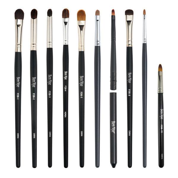 Ben Nye Professional Fine Detail Makeup Brush - Precision Cosmetic Brush for Eyeshadow, Eyeliner & Concealer - Perfect for Makeup Artists & Beauty Enthusiasts