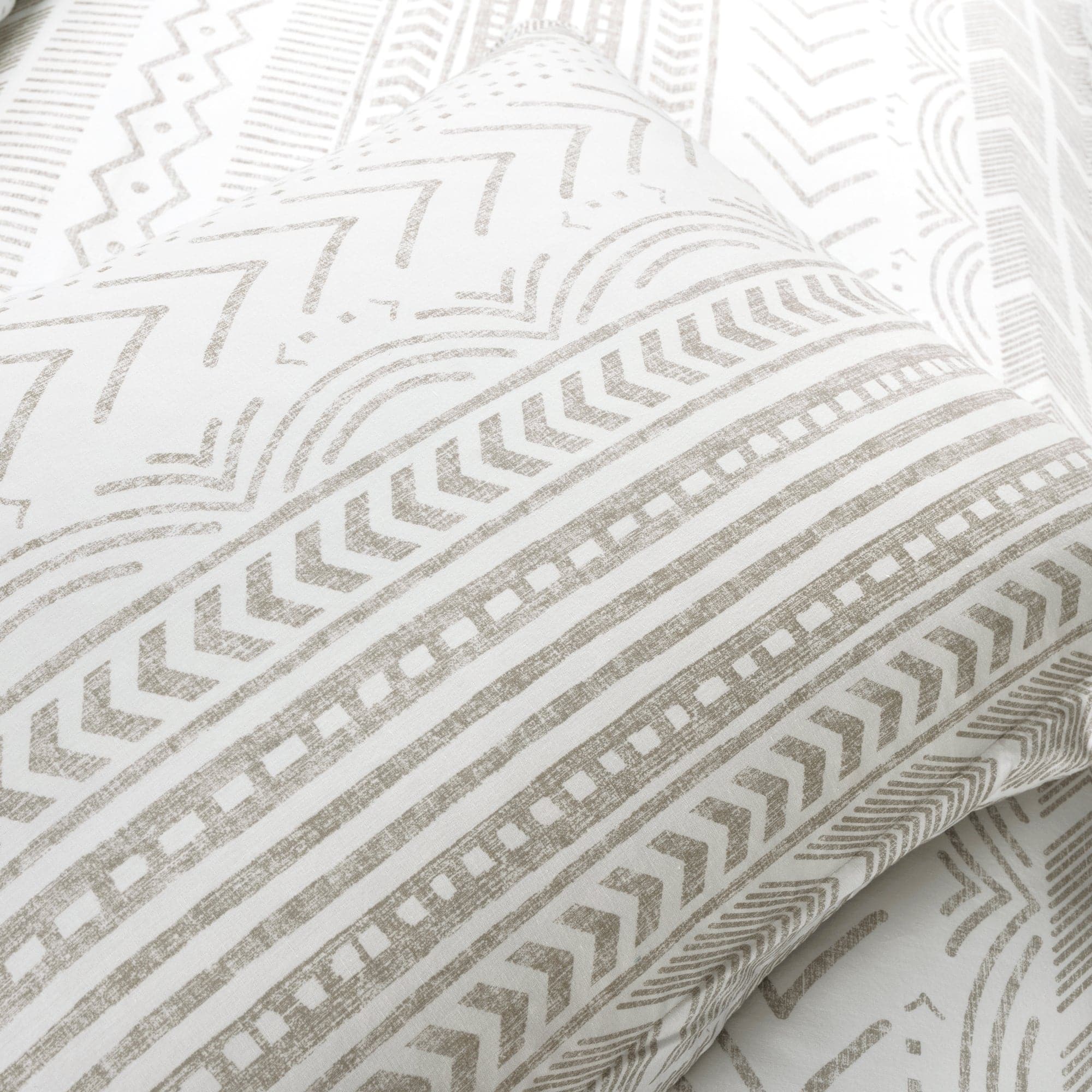 Hygge Geo Reversible Cotton Duvet Cover 3 Piece Set - Soft & Breathable Bedding Set for All Seasons - Perfect for Master Bedroom, Guest Room & Dorm Decor