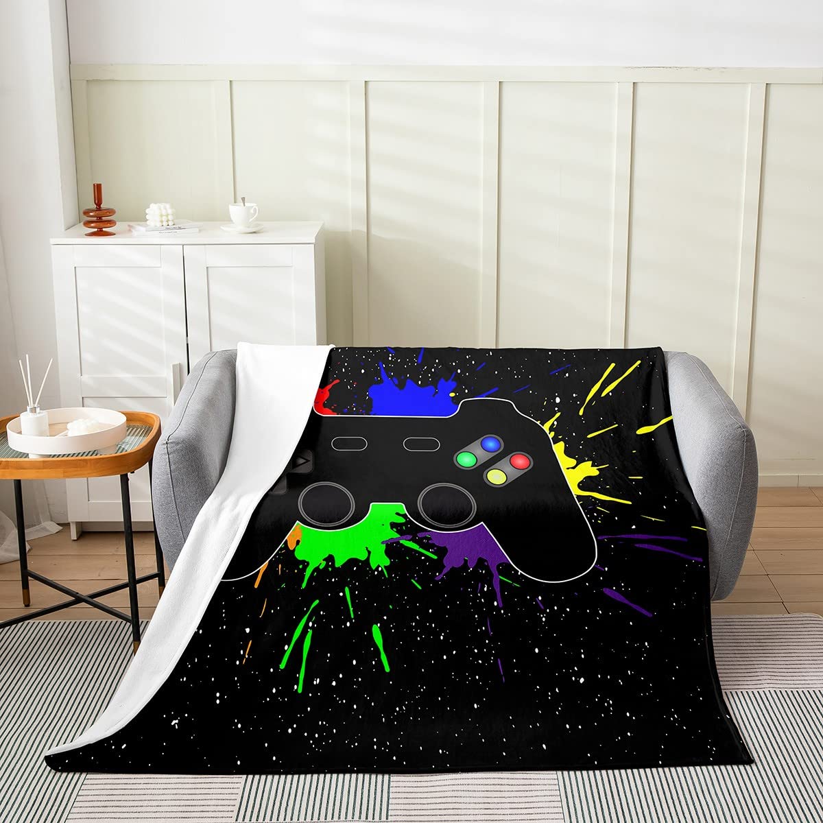 Gamer Fleece Throw Blanket - Soft Flannel Fuzzy Plush Blanket with Modern Gamepad Design for Bed, Sofa, Couch & Chair - 40x50 Inches All Season Cozy Blanket - Perfect for Gaming Rooms, Dorm Rooms & Movie Nights