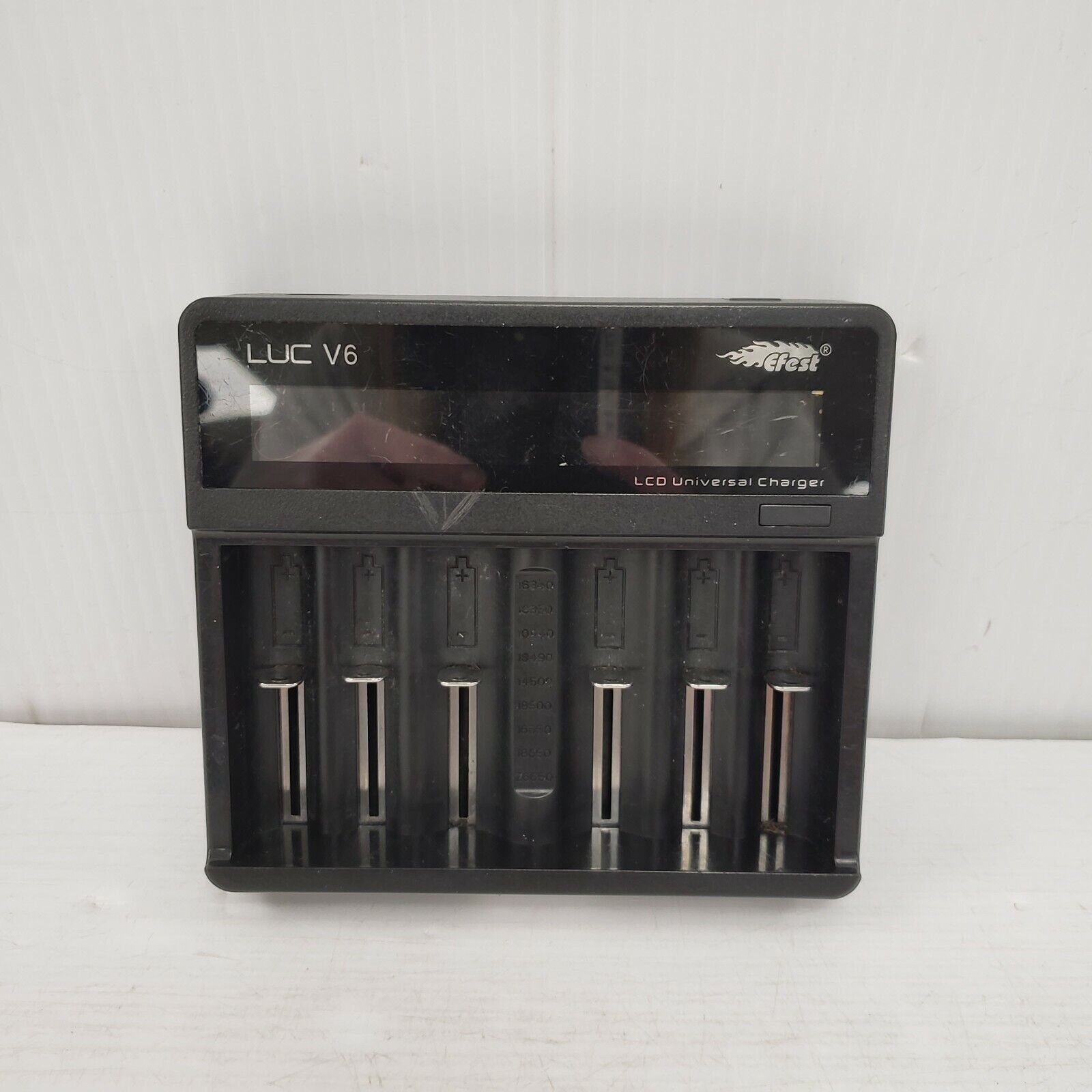 EFest LUC V6 LCD Display Smart Battery Charger for 18650 26650 Li-ion NiMH - Perfect for Vaping, Flashlights & RC Devices