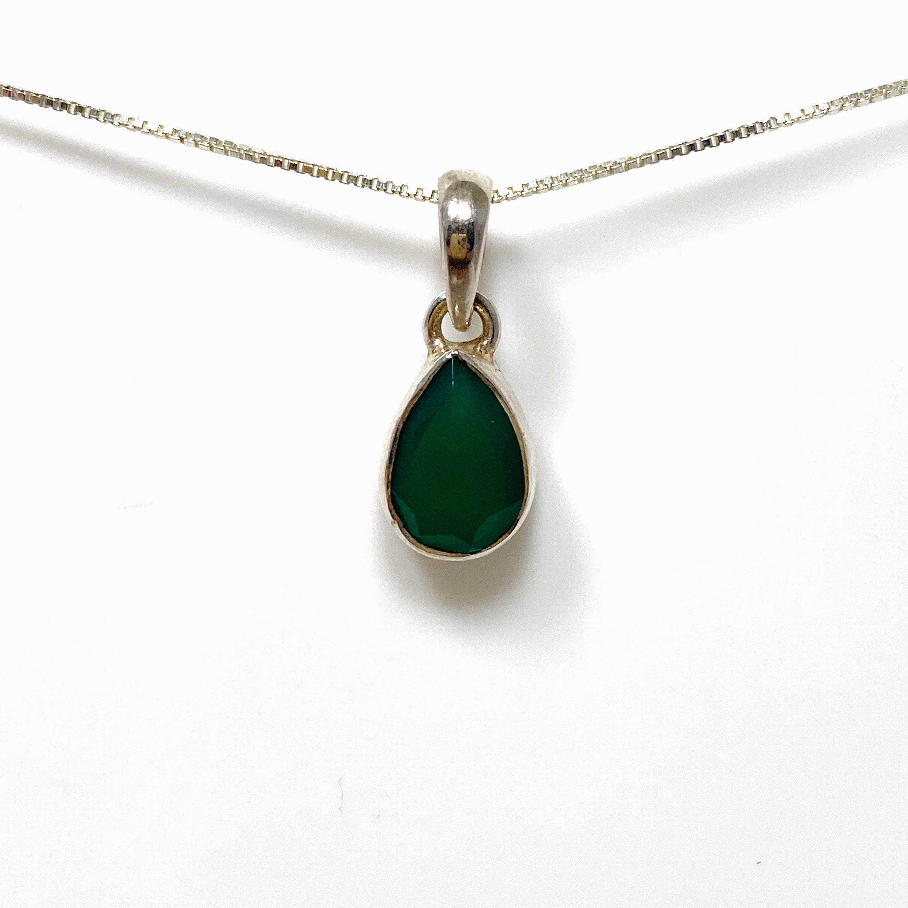 Elegant Petite Teardrop Faceted Pendant Necklace G2126T - Perfect for Daily Wear, Date Nights & Special Occasions