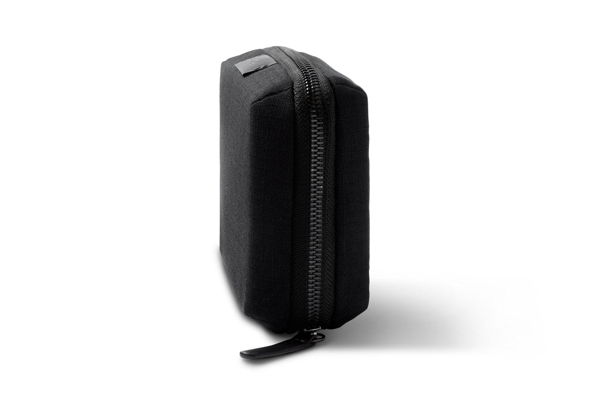 Bellroy Compact Tech Organizer - Slim Travel Cable Pouch for Phones, Chargers & Accessories | Perfect for Business Trips & Daily Commute