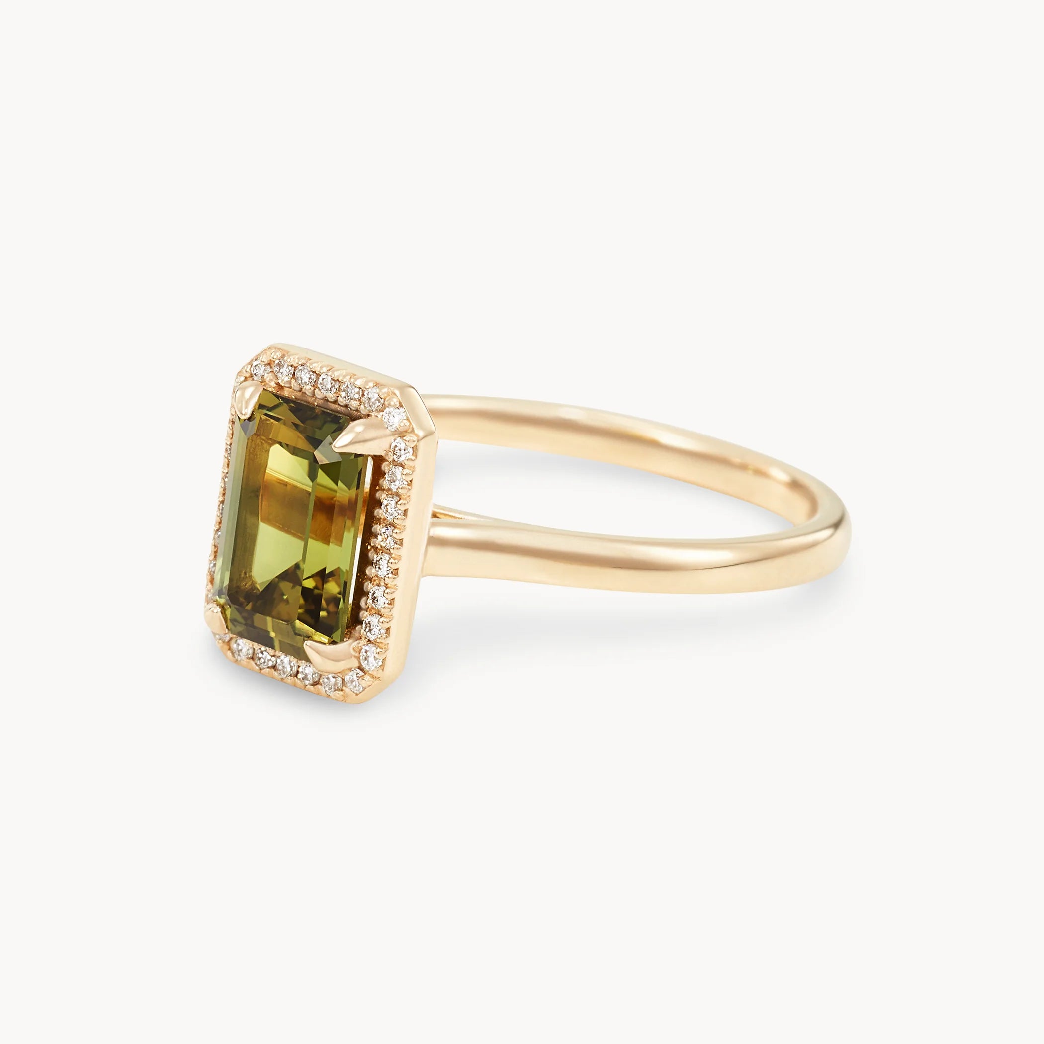 Unique Woods Aglow 14K Yellow Gold Emerald Cut Sapphire Ring - Perfect for Weddings, Anniversaries & Special Occasions