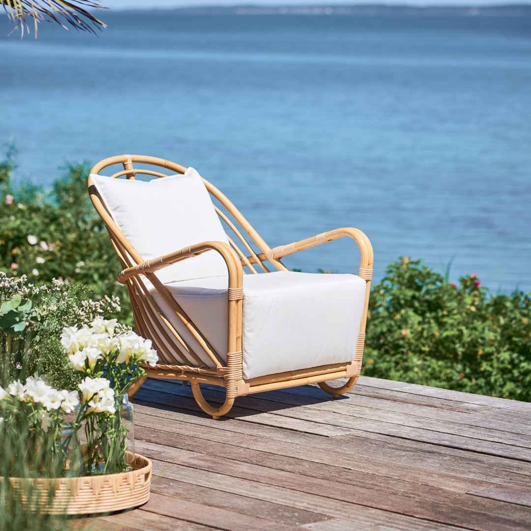 Charlottenborg Outdoor Lounge Chair - Waterproof & Durable Patio Furniture for Poolside, Garden, and Backyard Relaxation