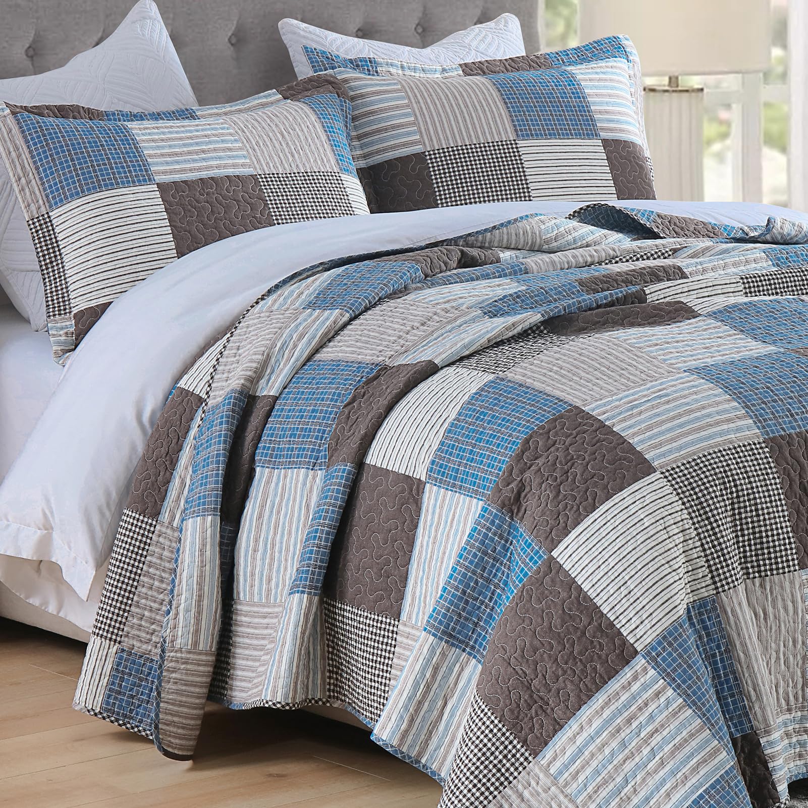 Y-PLWOMEN 100% Cotton Plaid Quilt Set Queen Size - Farmhouse Style Lightweight Breathable Bedspread with 2 Pillow Shams, Blue Brown (90x98 Inches) for Cozy Bedroom Decor & Guest Room Essentials
