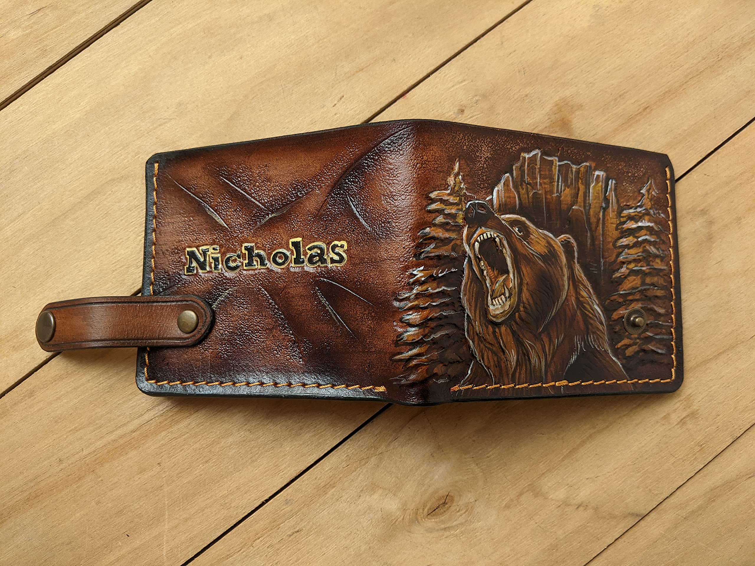 Grizzly Bear Forest Hunter Hunting Mens 3D Genuine Leather Bifold Wallet - Handmade Carved Tooled Leather Wallet with Airbrush Art - Perfect Gift for Outdoorsmen & Nature Lovers
