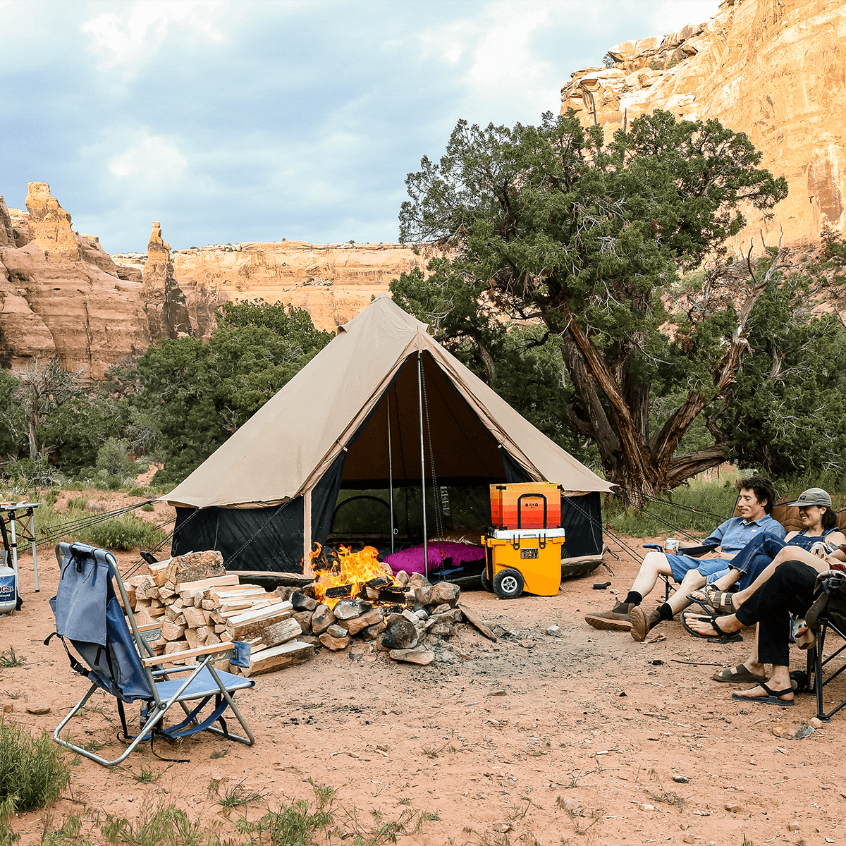 16' Regatta Double Wall Tent - Lightweight Waterproof Camping Tent for Outdoor Adventures, Hiking & Backpacking - Perfect for Family Camping Trips & Festivals