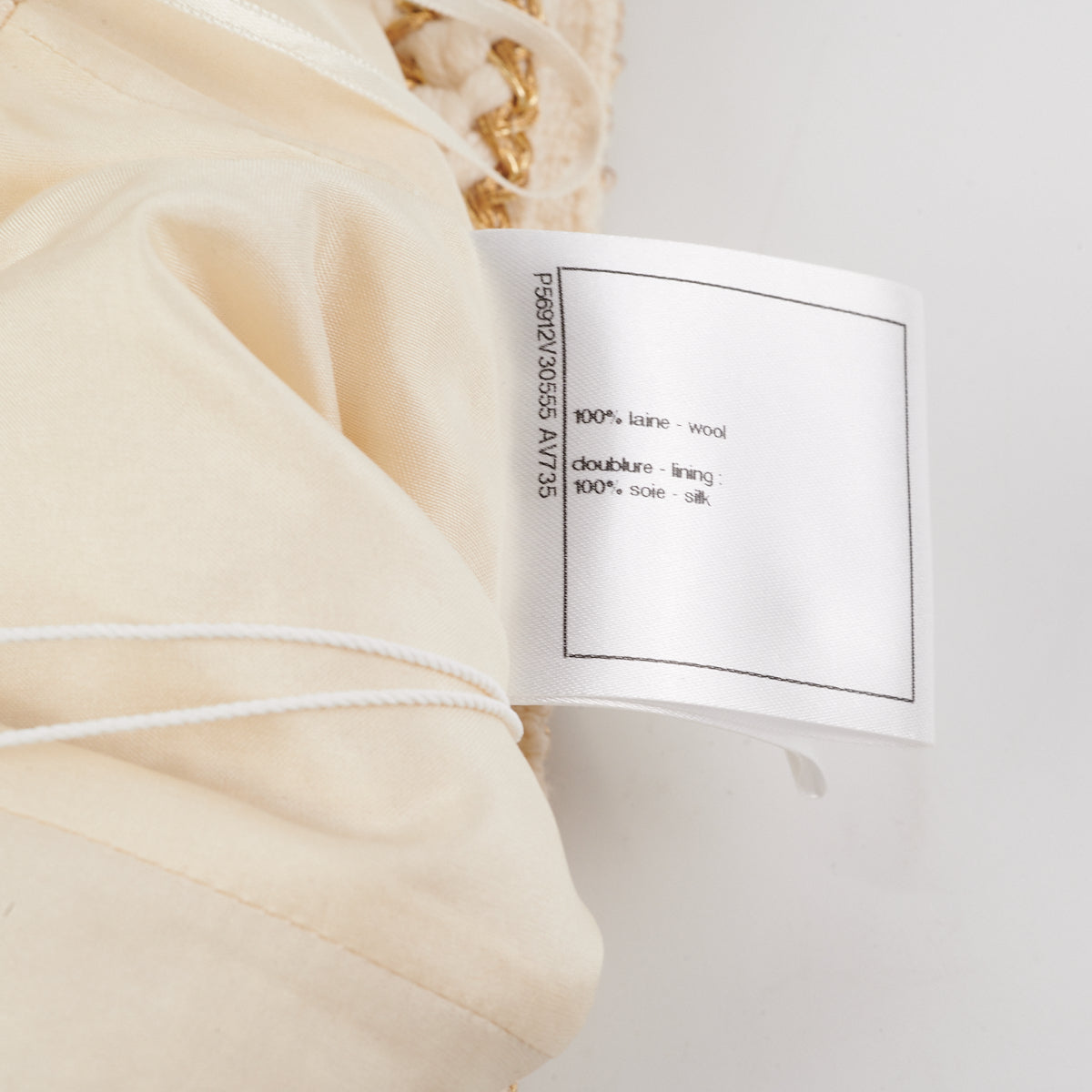Chanel Ivory Pencil Skirt Women's Size 36 (US 6) - Elegant Office Wear & Cocktail Party Dress