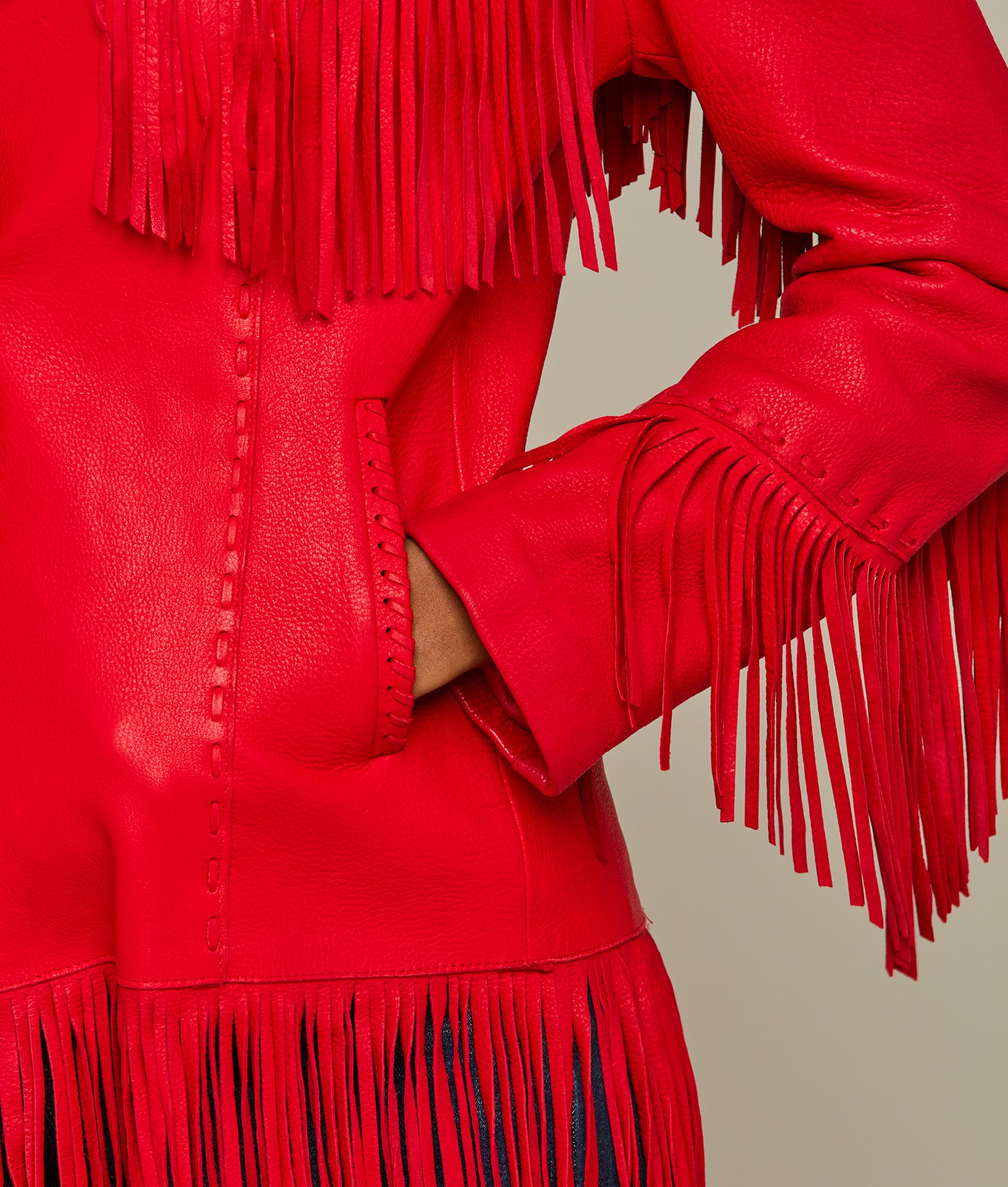 Stylish Red Fringe Jacket for Women - Trendy Boho Outerwear for Parties, Concerts & Festivals | Fashionable Fall & Winter Coat