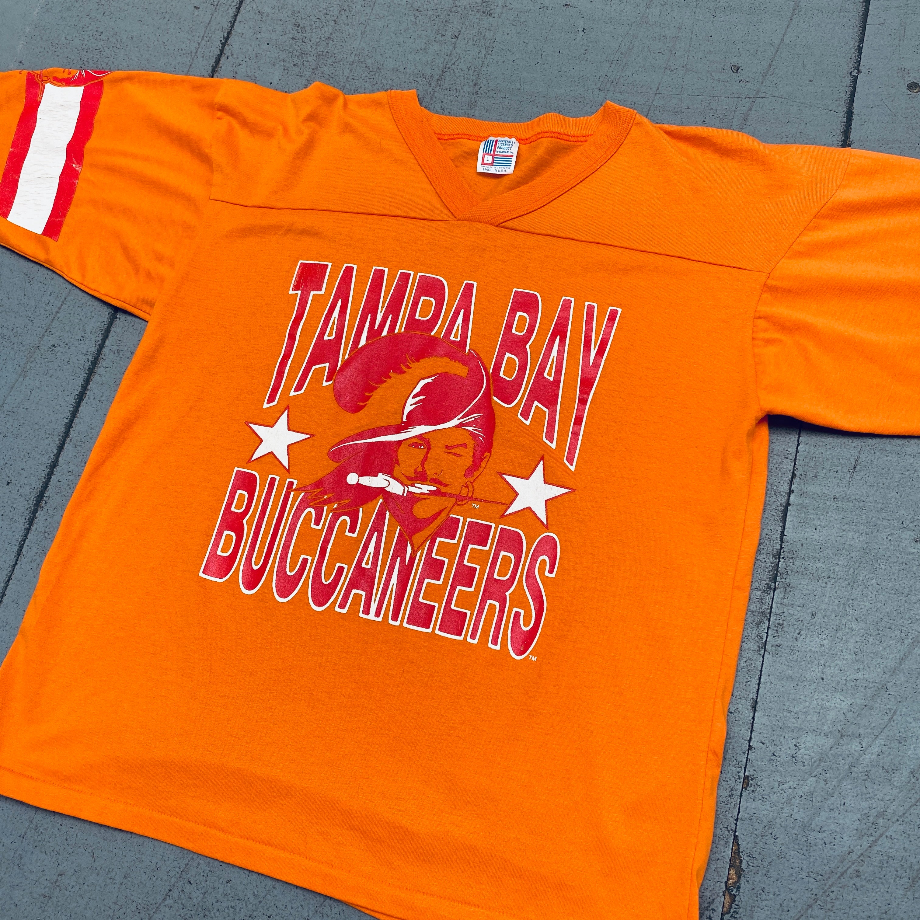 Vintage Tampa Bay Buccaneers 1980s Bucco Bruce Creamsicle T-Shirt - M/L - Retro NFL Football Fan Jersey for Men & Women - Perfect for Game Day, Throwback Parties & 80s Theme Events