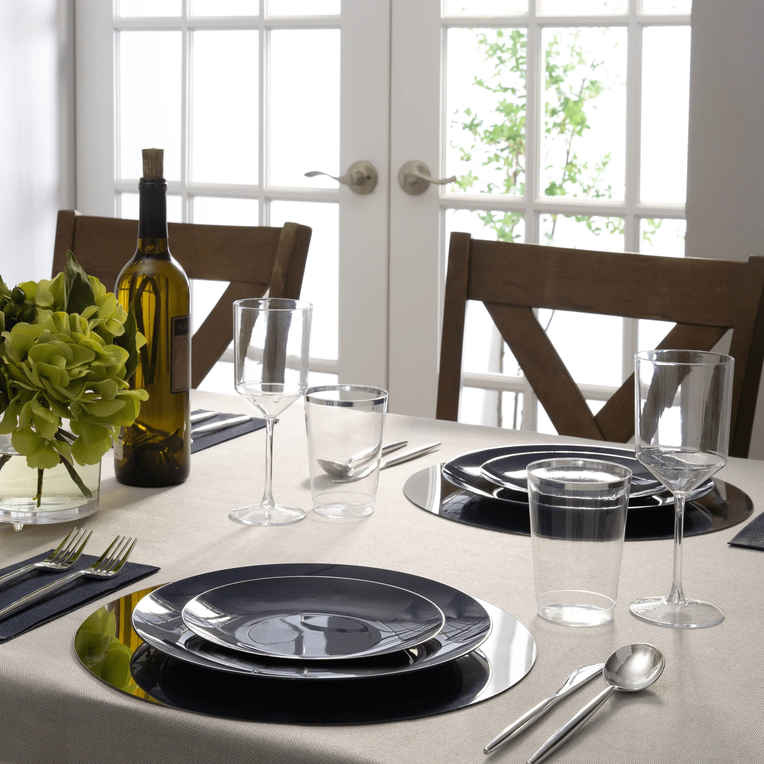 Eco-Friendly Navy Blue & Silver Rim Round Plastic Plates - 12-Pack Durable Dishware for Parties, Picnics, and Outdoor Dining