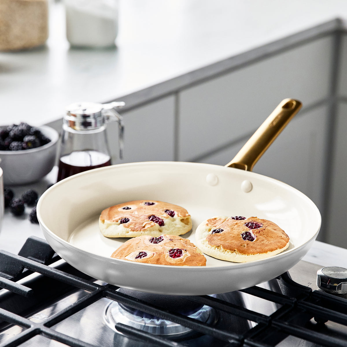Premium Reserve Ceramic Nonstick 10-Piece Cookware Set - Dove Gray | Eco-Friendly Non-Toxic Pots & Pans Set for Healthy Cooking | Perfect for Frying, Sautéing, Boiling & Baking