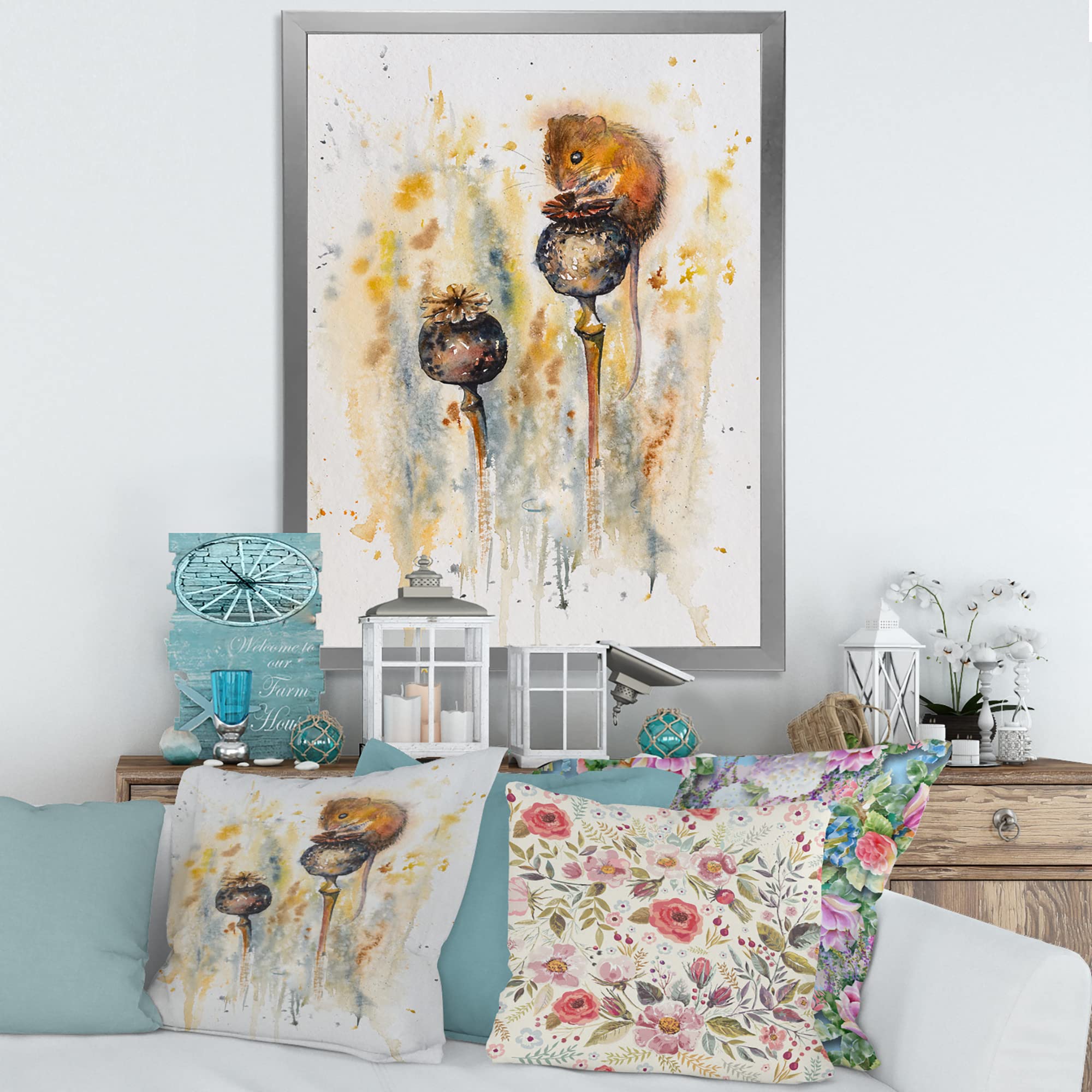 DesignQ Traditional Framed Wall Art - Mouse Sitting on Poppies Painting - Perfect for Living Room, Bedroom & Office Decor