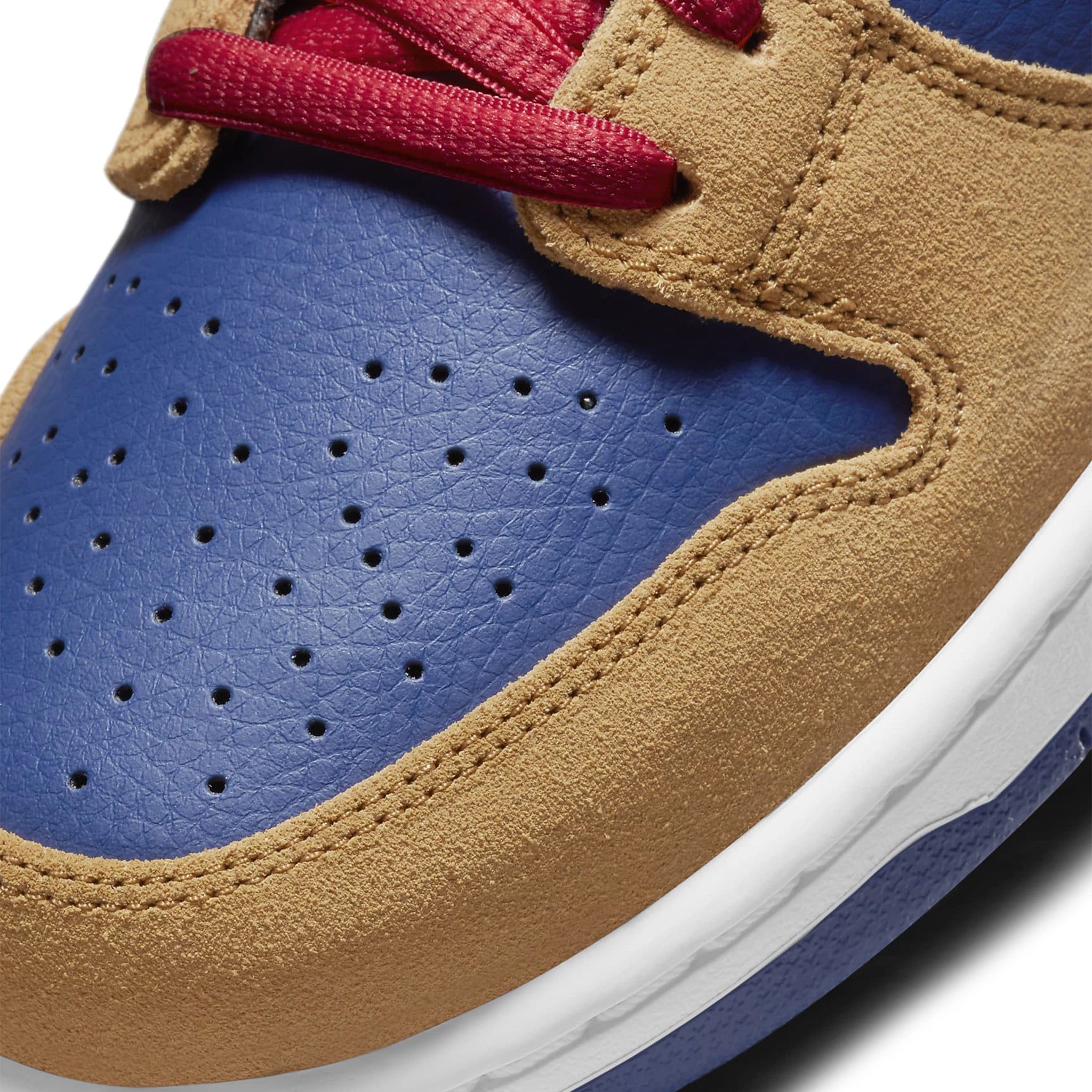 Nike SB Dunk Low Reverse Papa Bear Sneakers - Men's Skateboarding Shoes for Streetwear & Casual Wear - Perfect for Skating, Urban Fashion & Everyday Comfort