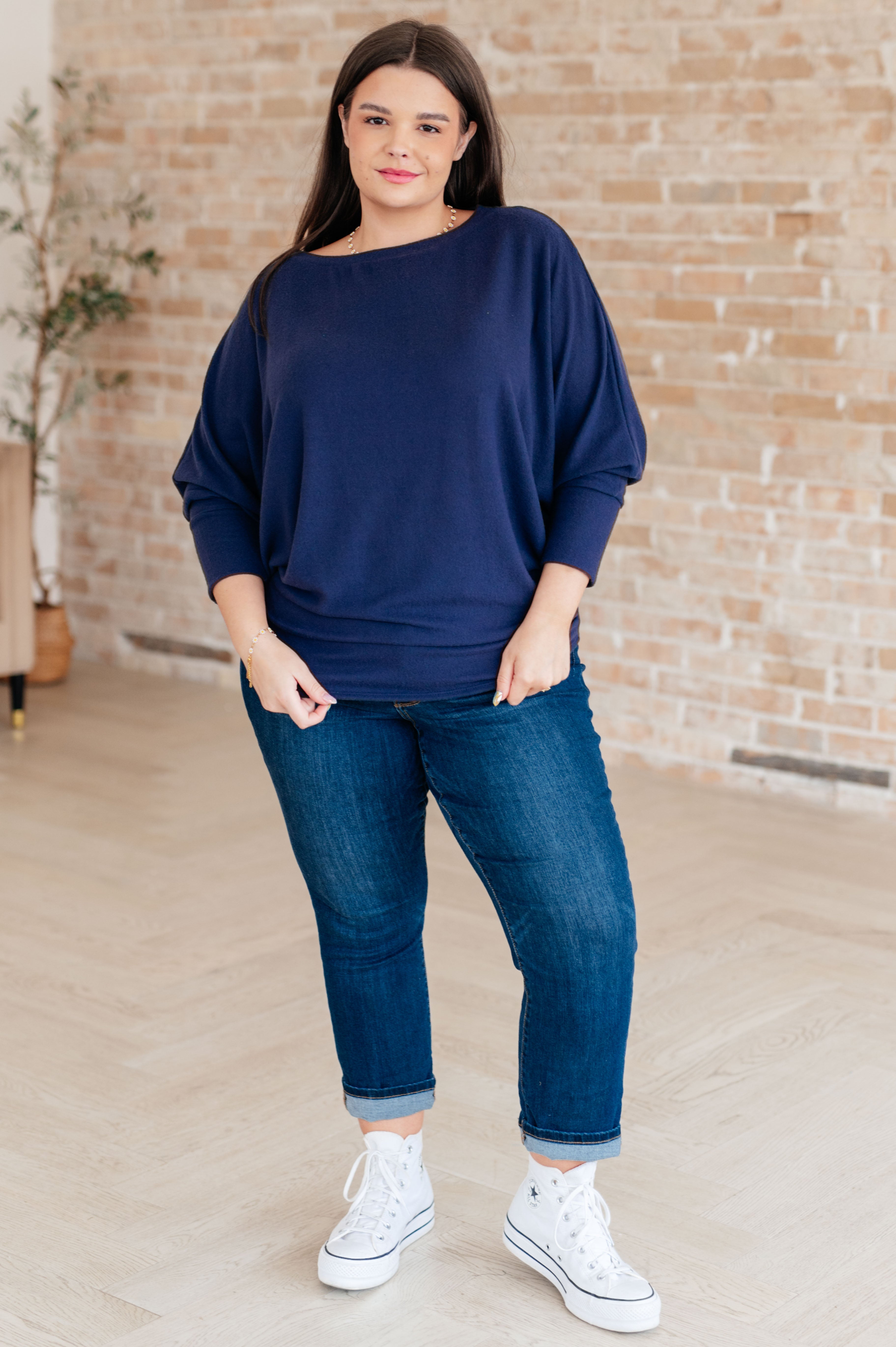 Stylish Batwing Sleeve Top for Women - Comfortable & Trendy Loose Fit Blouse for Casual Outings, Work, and Weekend Wear