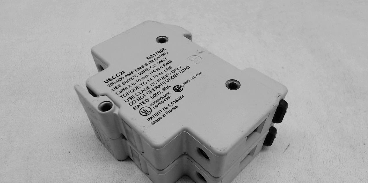 4 Pack FERRAZ SHAWMUT USCC2I Circuit Breaker - New in Box for Electrical Panel Upgrades & Industrial Equipment Maintenance