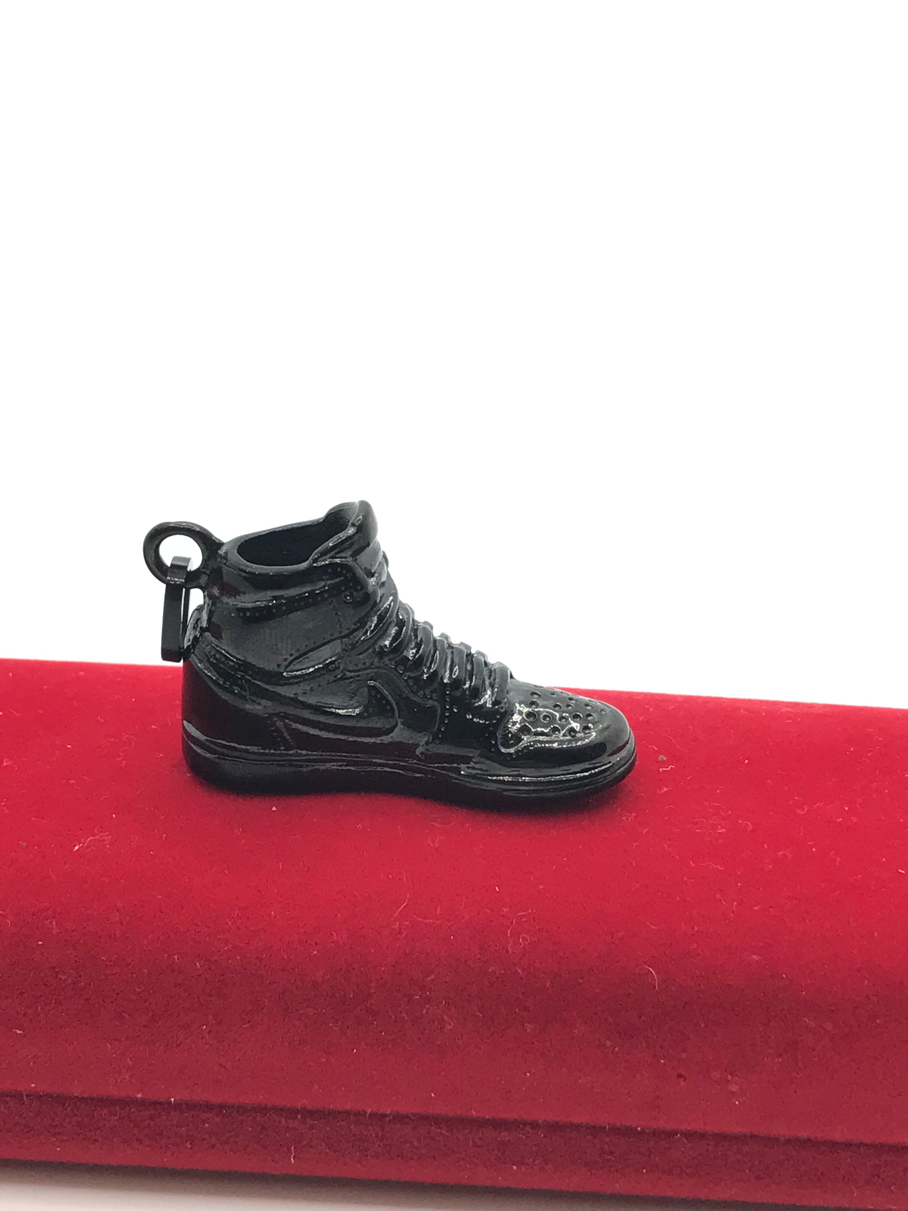 Premium Stainless Steel Shoe Pendant Charm - Durable & Stylish Jewelry for Sneakers, Boots & Casual Shoes - Perfect for Customization, Gifts & Fashion Accessories