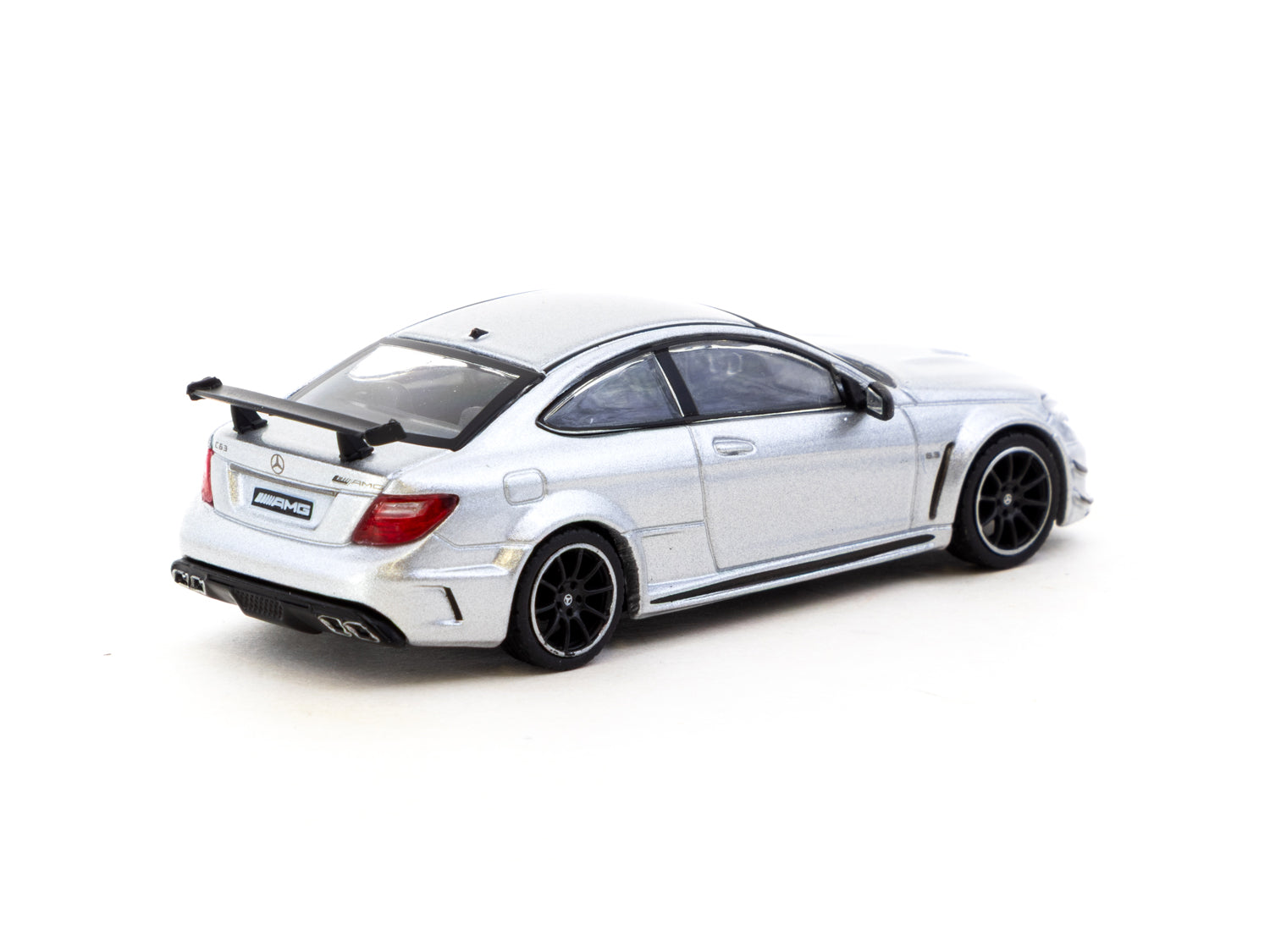 Tarmac Works 1/64 Scale Mercedes Benz C63 AMG Coupe Black Series Diecast Model Car - Silver Metallic Finish | Collectible Miniature Vehicle for Display & Racing Scenes | Perfect for Diecast Collectors & Car Enthusiasts