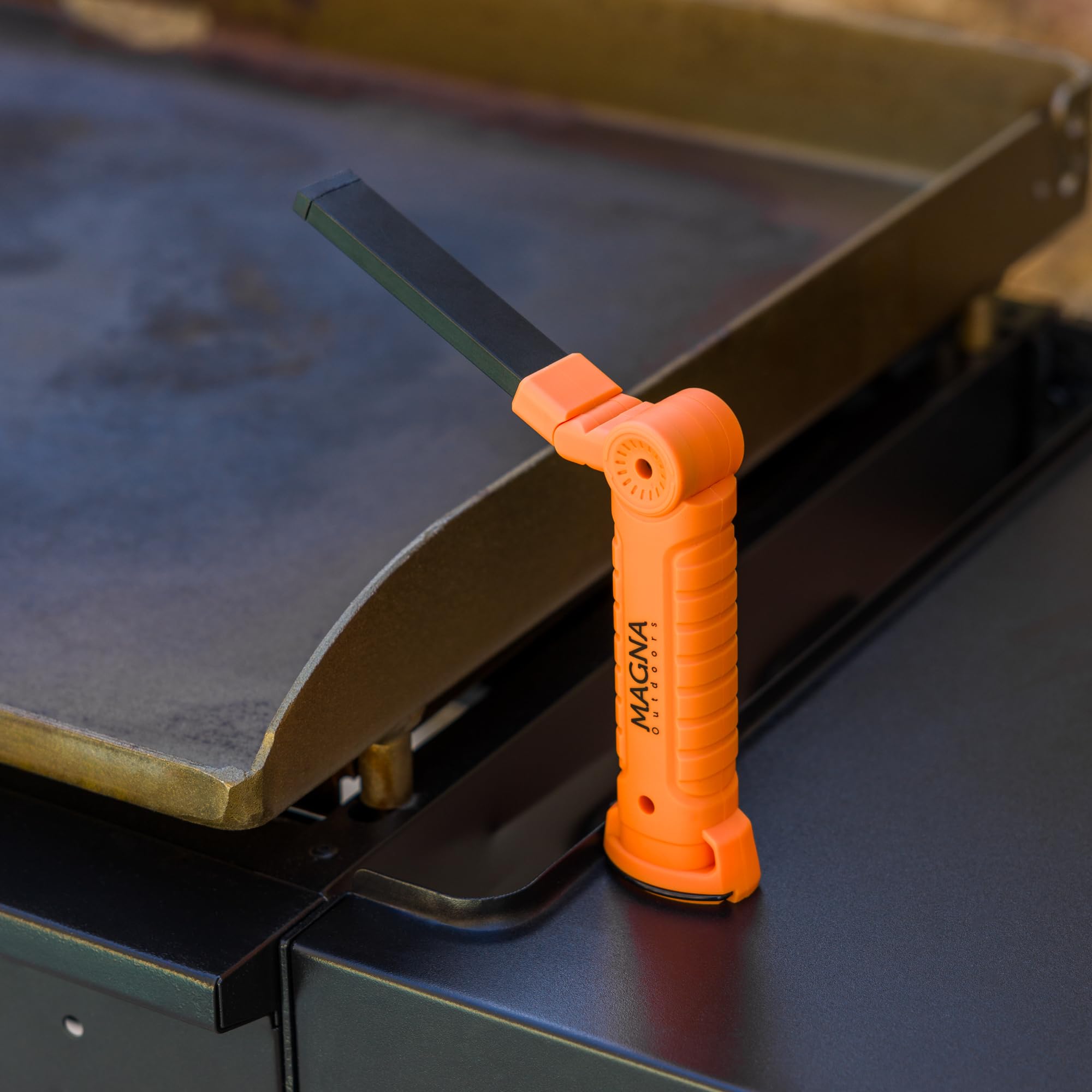 Rechargeable Magnetic Griddle Light - Bright LED Cooking Light for Blackstone, Traeger, Gas One, Royal Gourmet & Camp Chef Grills - Perfect for Nighttime BBQ, Camping & Outdoor Cooking