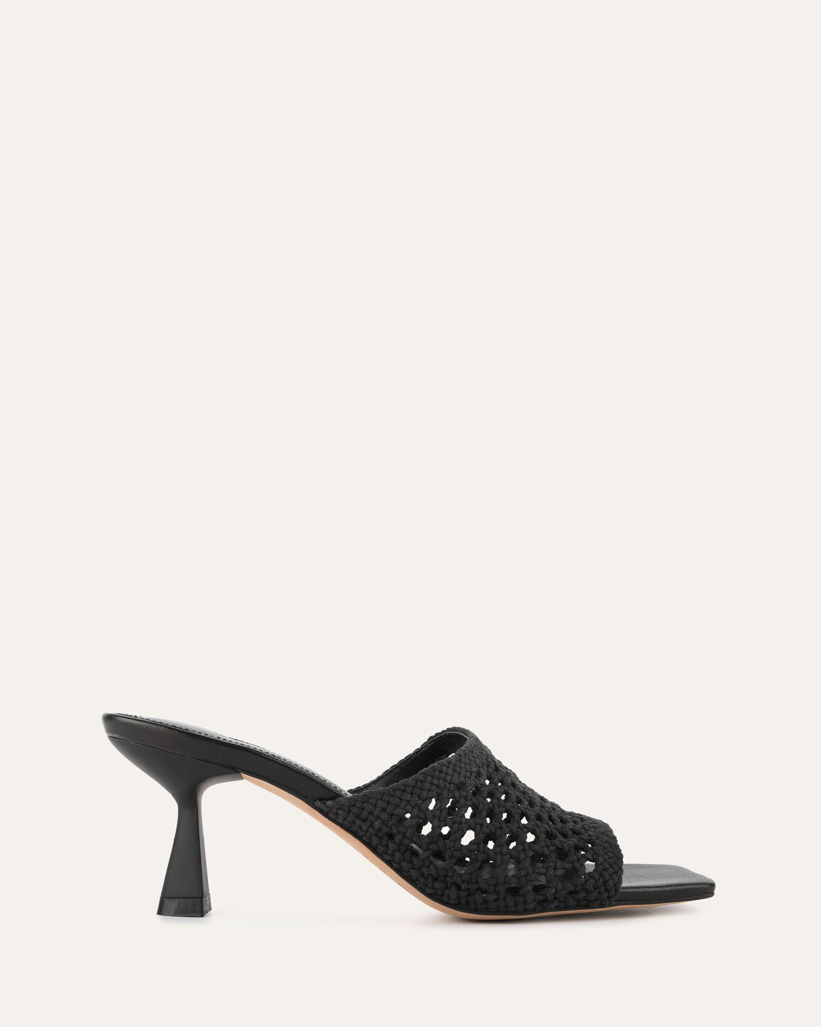 BLACK TEXTILE